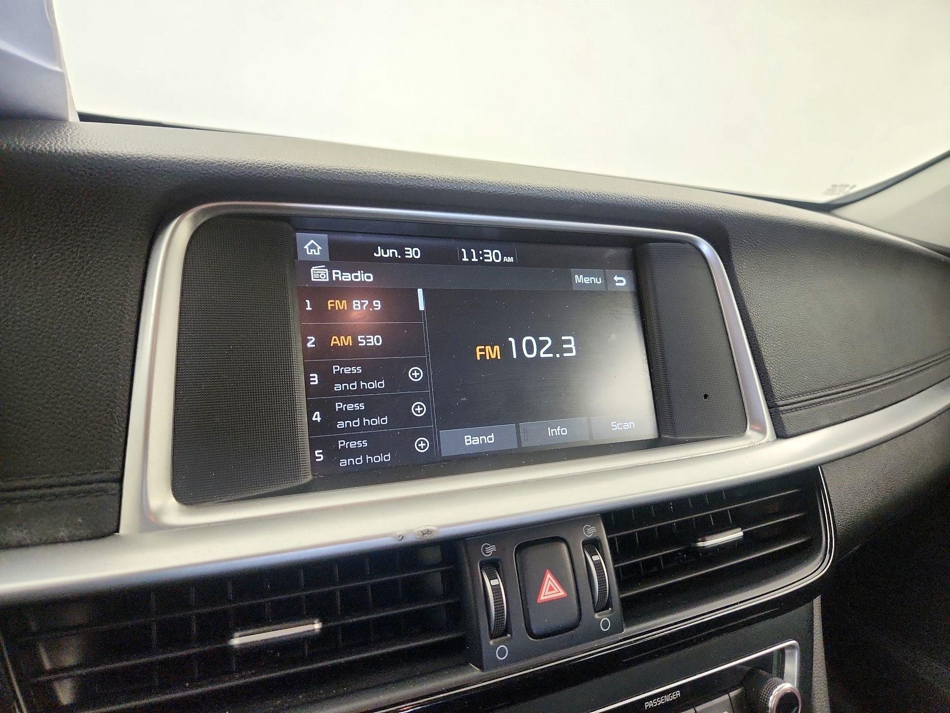 Thumbnail: 2019 Kia Optima - 15