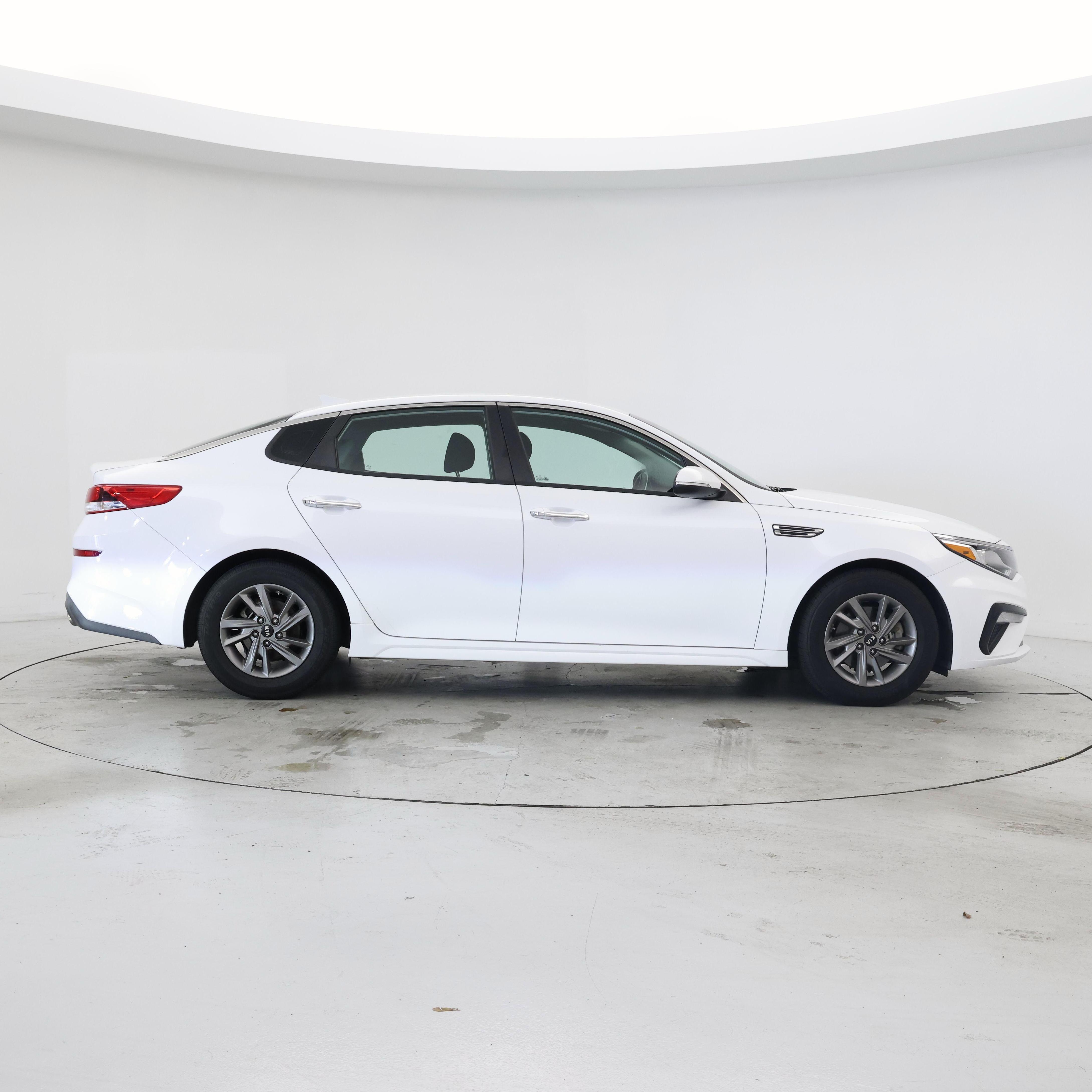 Thumbnail: 2019 Kia Optima - 7