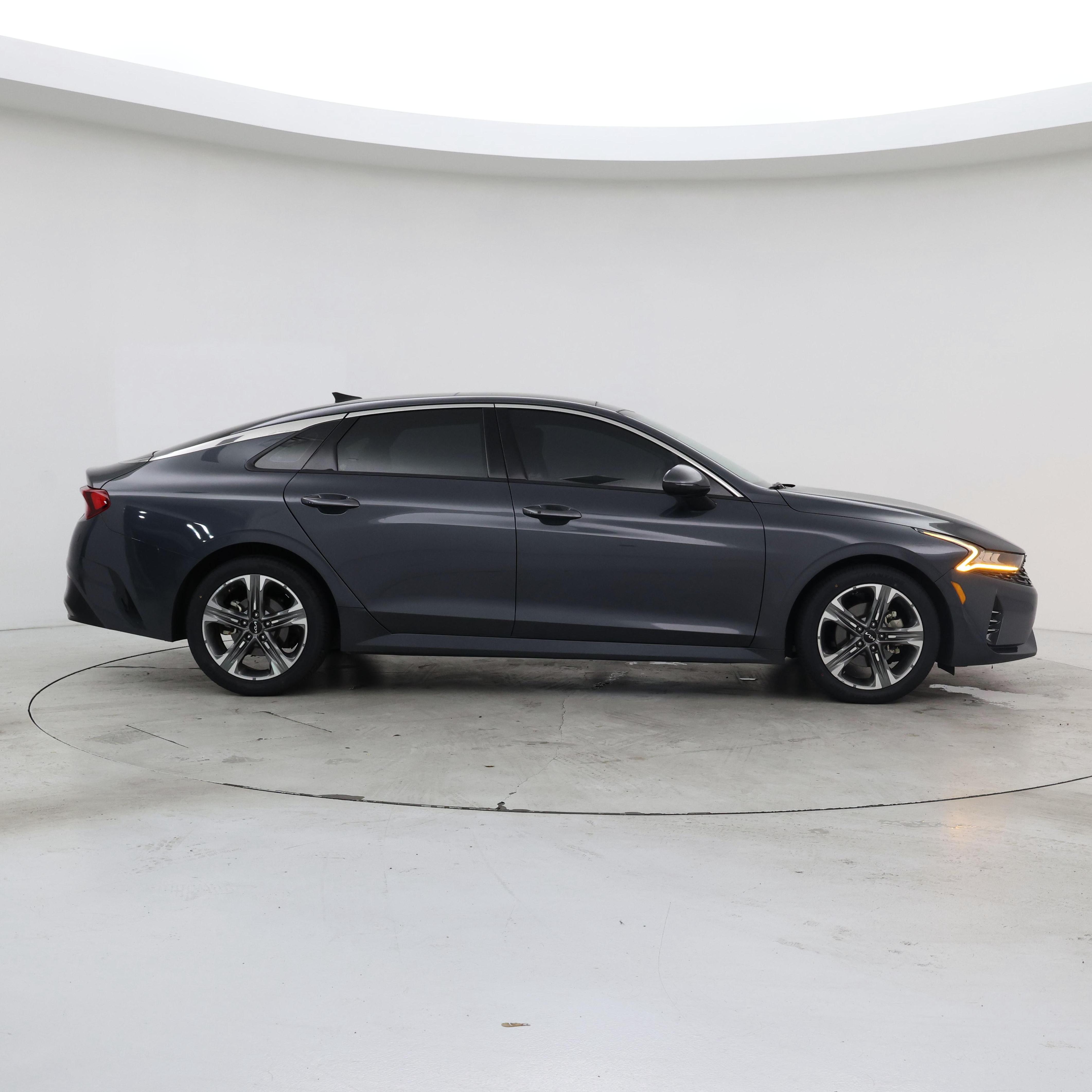 Thumbnail: 2023 Kia K5 - 7