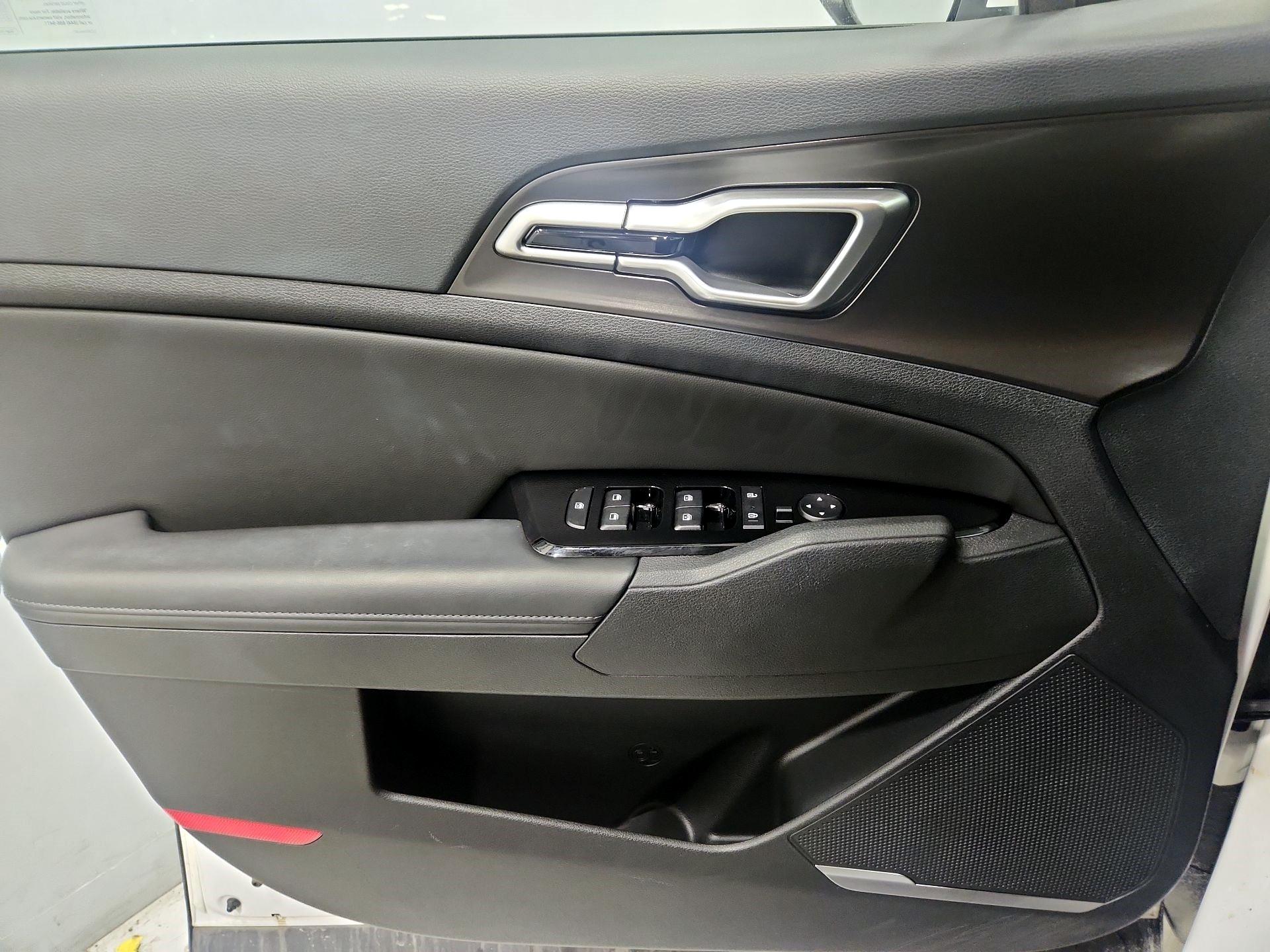 Thumbnail: 2024 Kia Sportage - 12