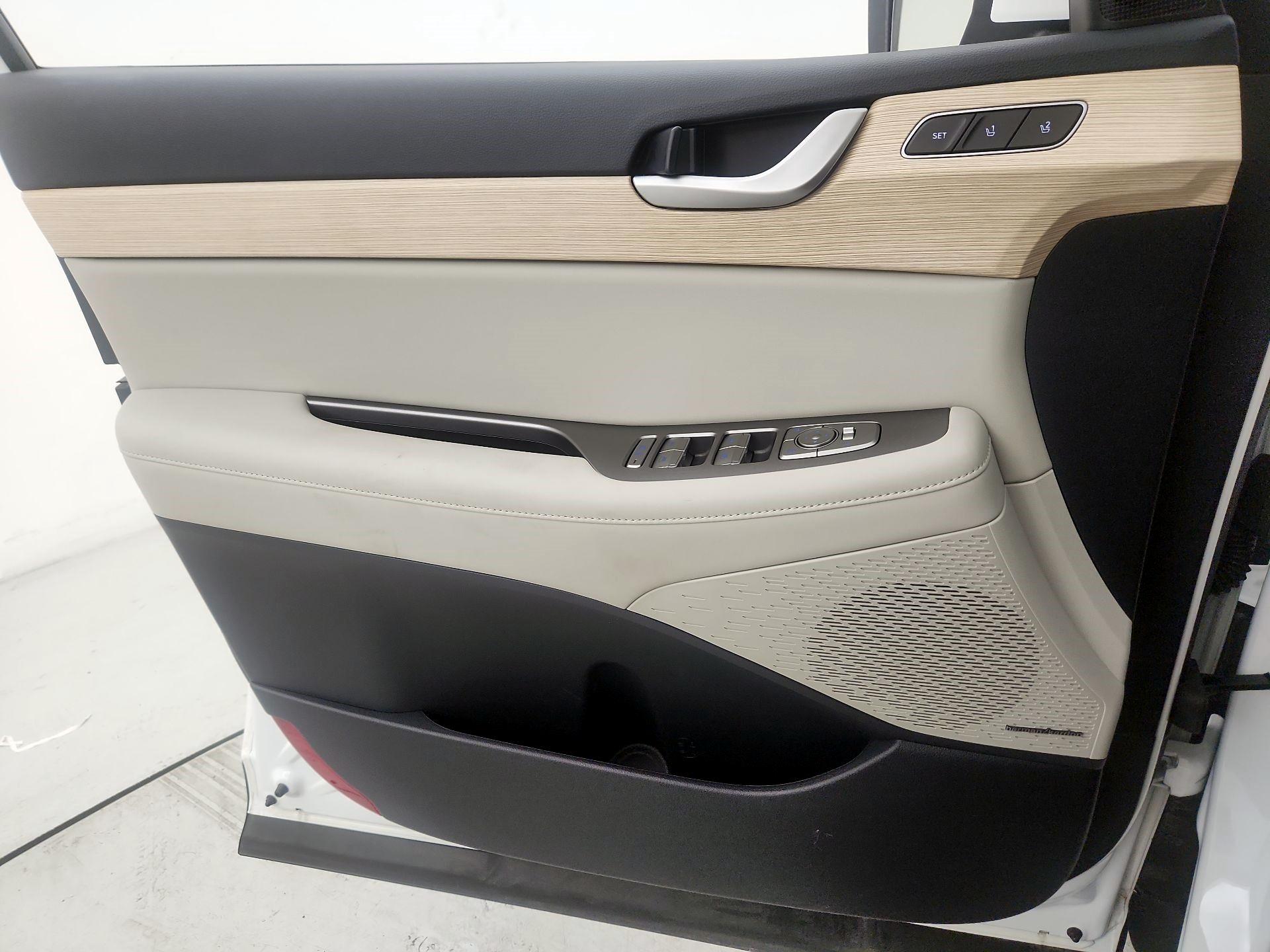 Thumbnail: 2025 Hyundai Palisade - 12