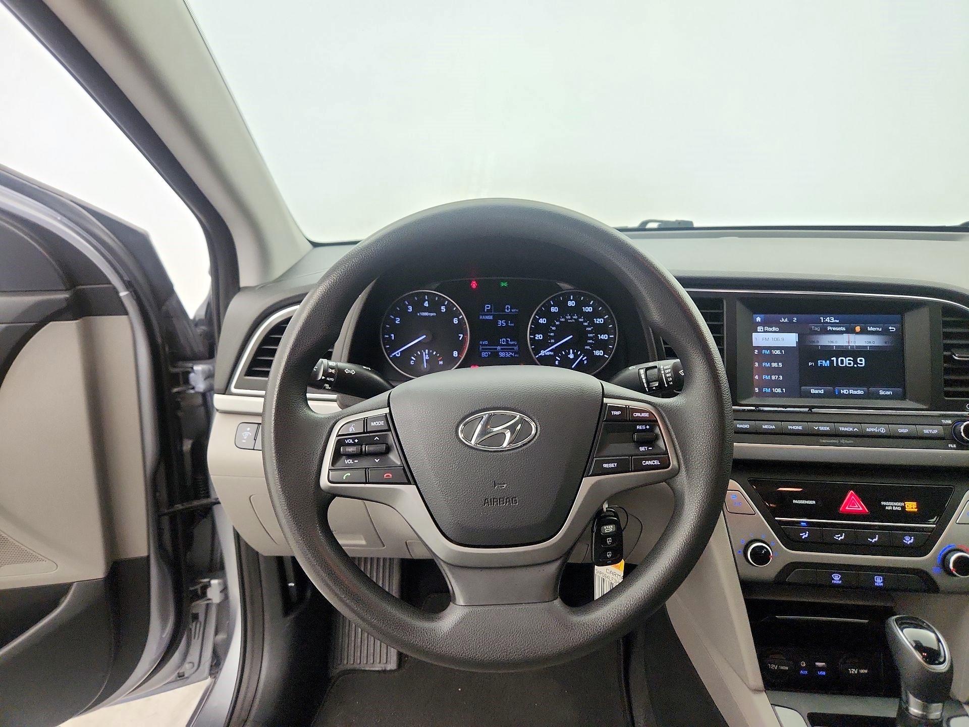 Thumbnail: 2017 Hyundai Elantra - 10