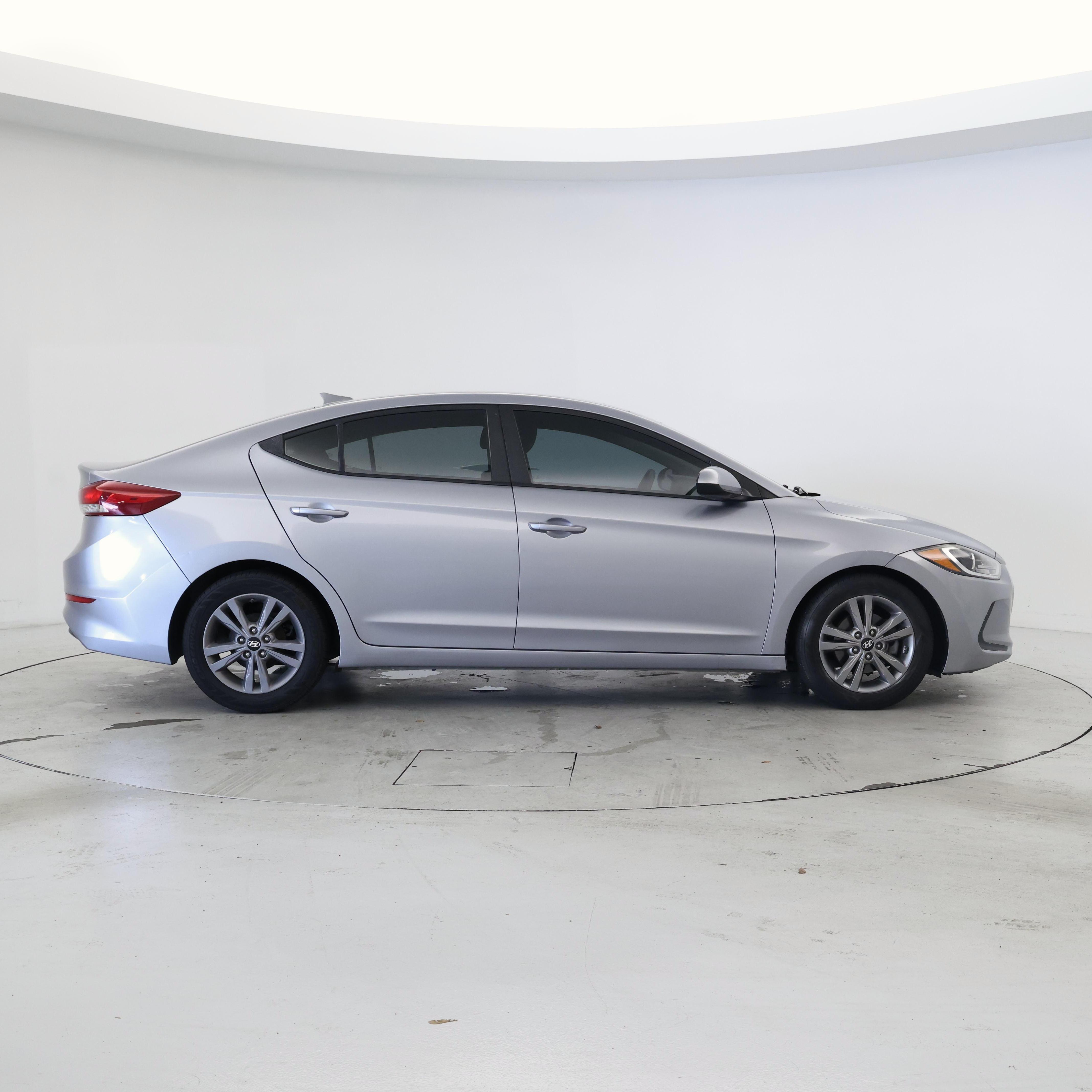 Thumbnail: 2017 Hyundai Elantra - 7