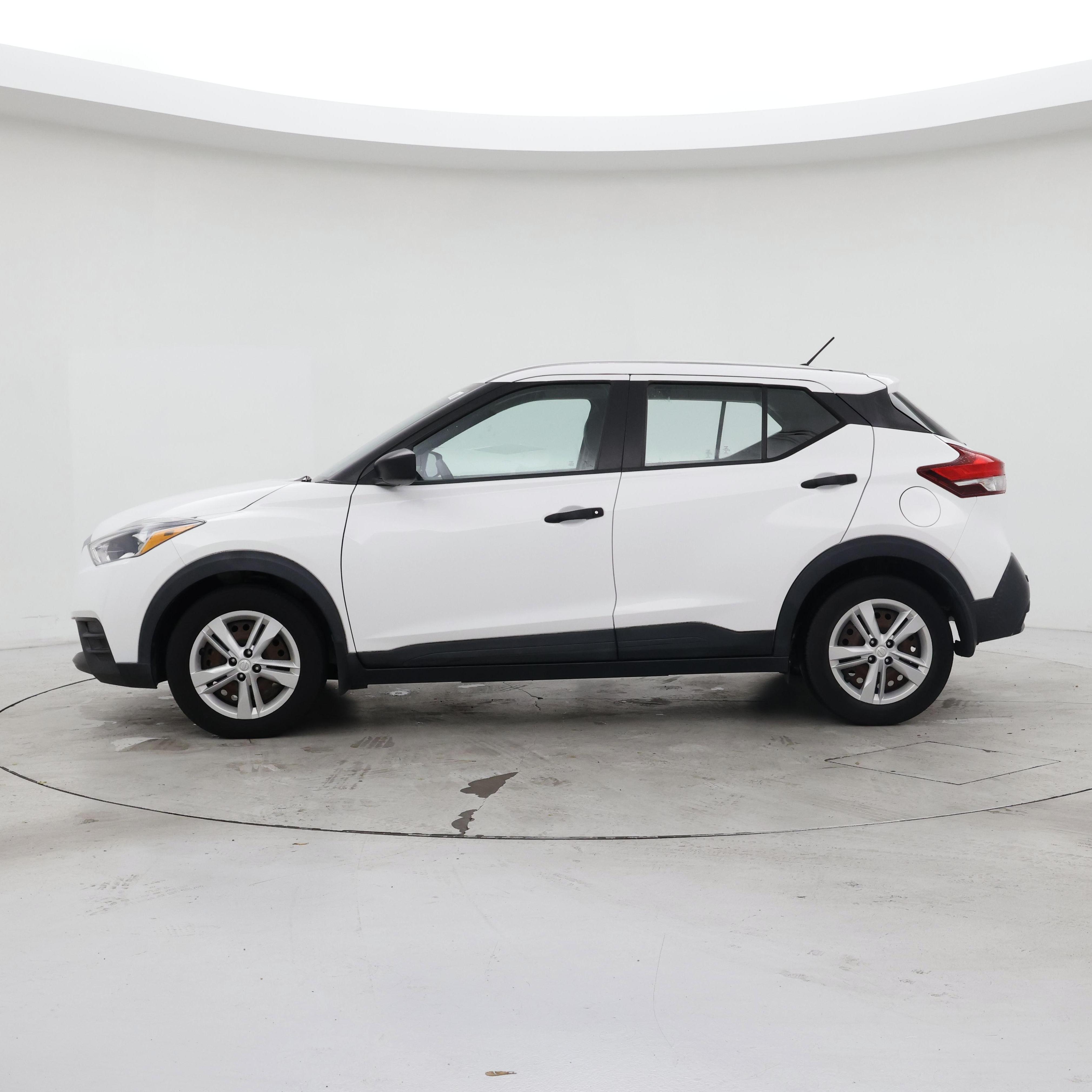 Thumbnail: 2020 Nissan Kicks - 3