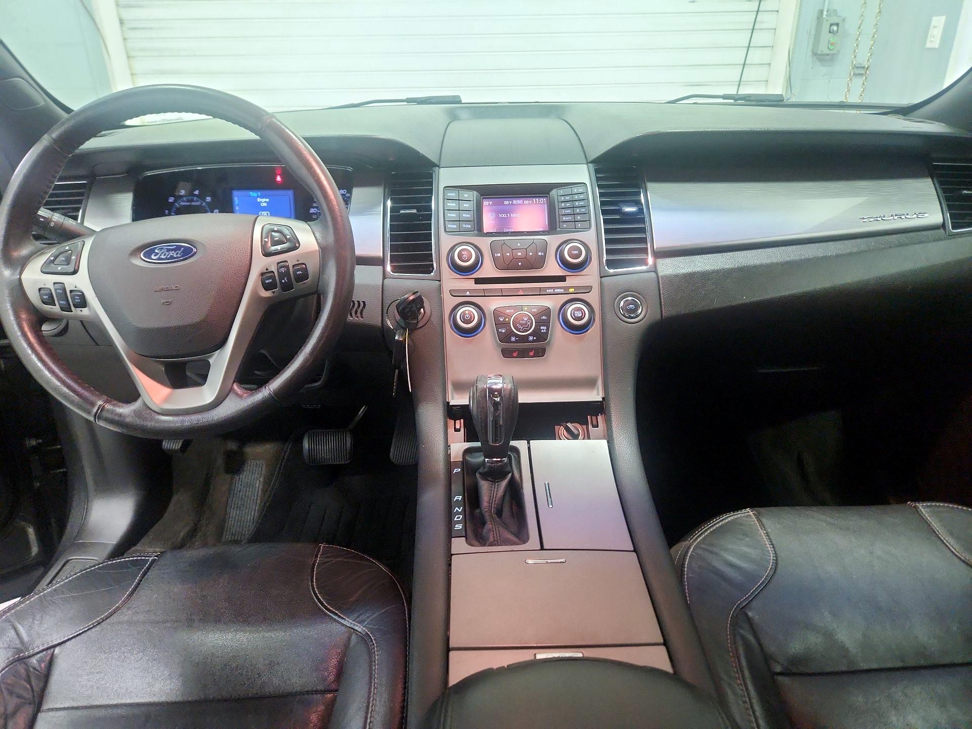 Thumbnail: 2015 Ford Taurus - 9