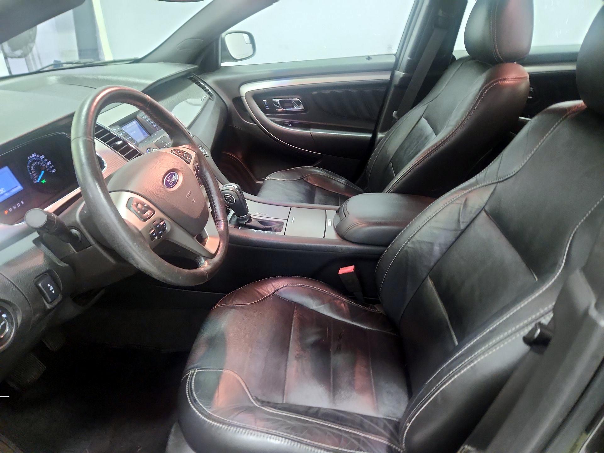 Thumbnail: 2015 Ford Taurus - 11