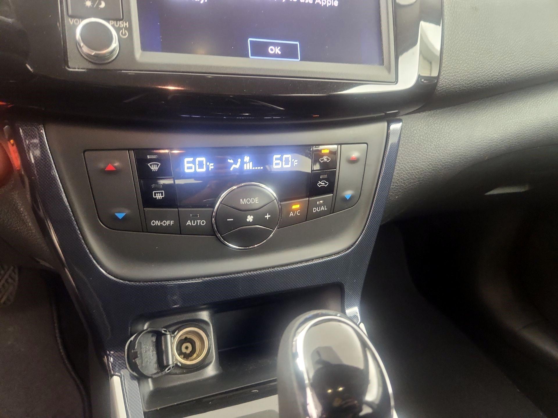 Thumbnail: 2019 Nissan Sentra - 16