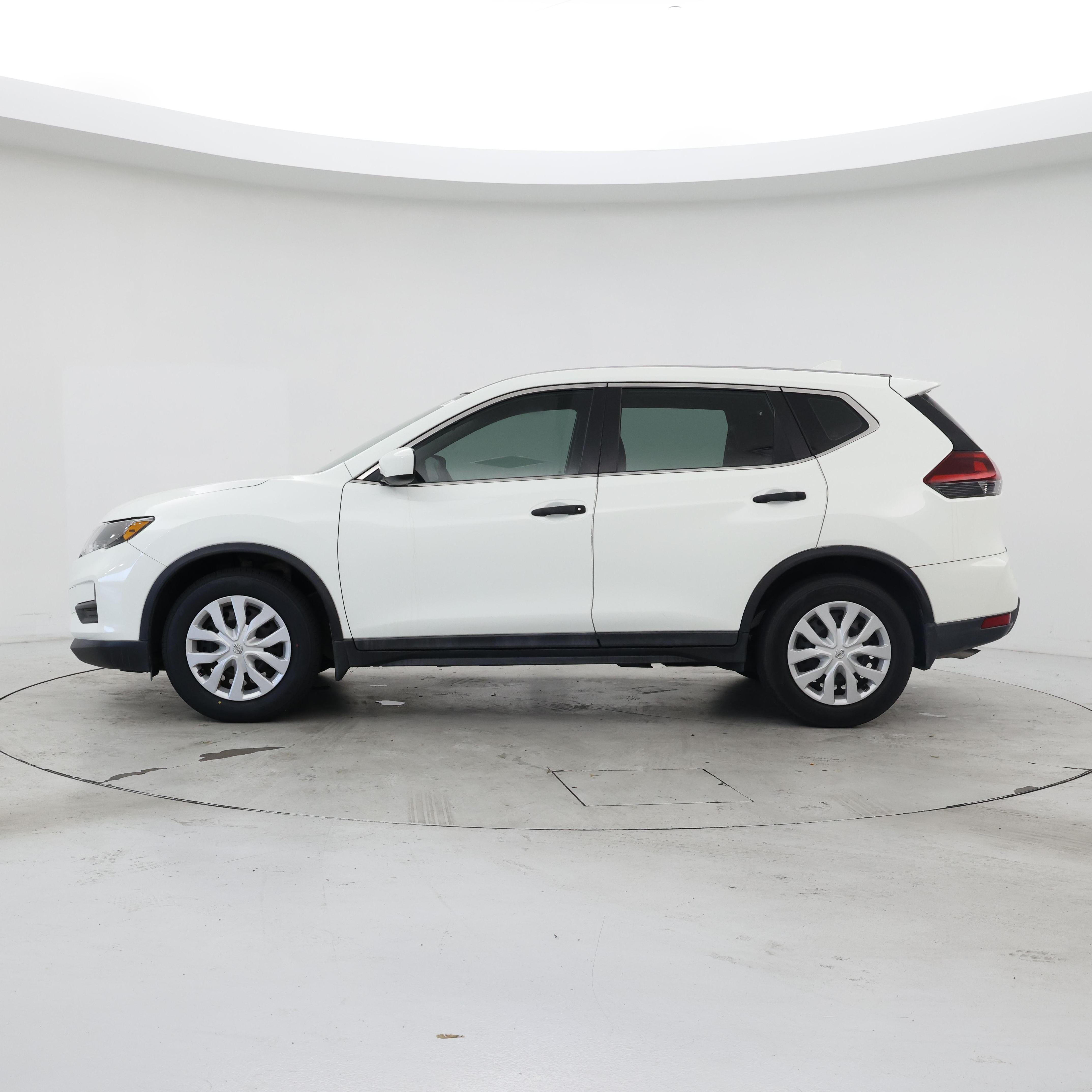 Thumbnail: 2020 Nissan Rogue - 3