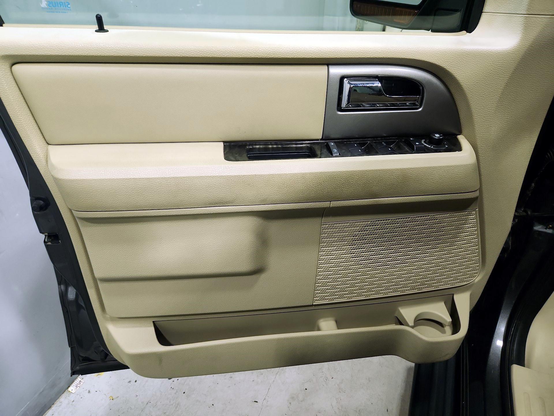 Thumbnail: 2015 Ford Expedition - 12