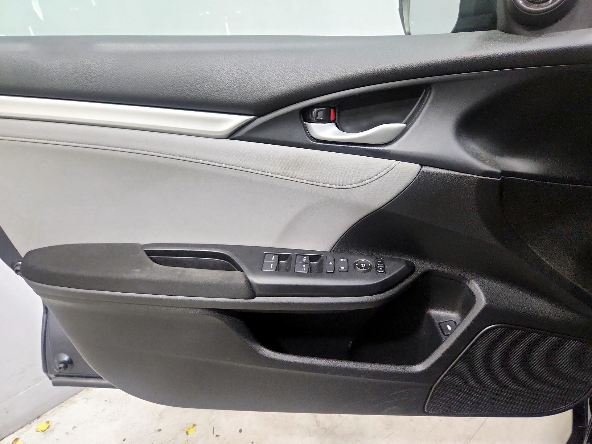 Thumbnail: 2020 Honda Civic - 12