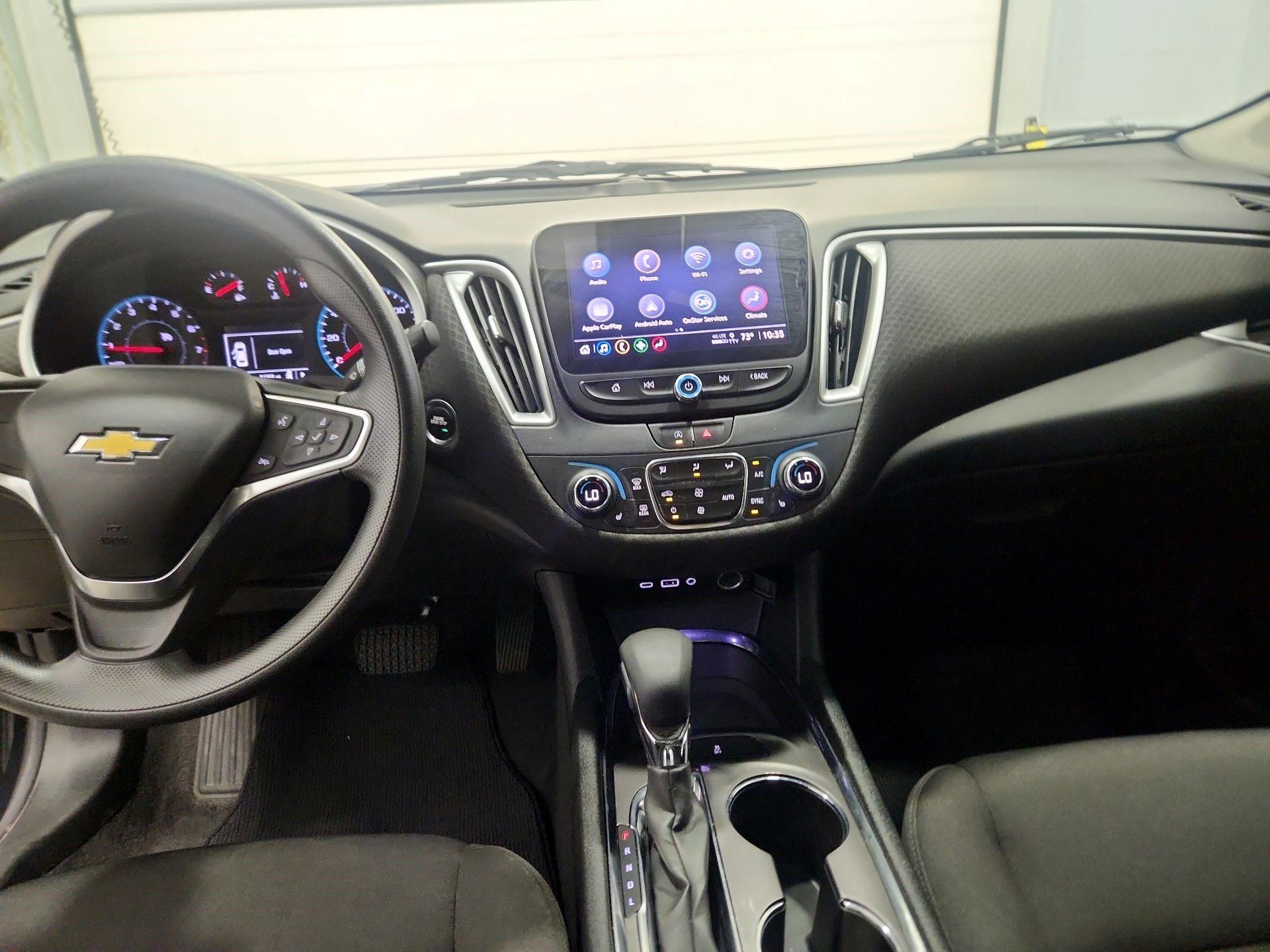 Thumbnail: 2022 Chevrolet Malibu - 9