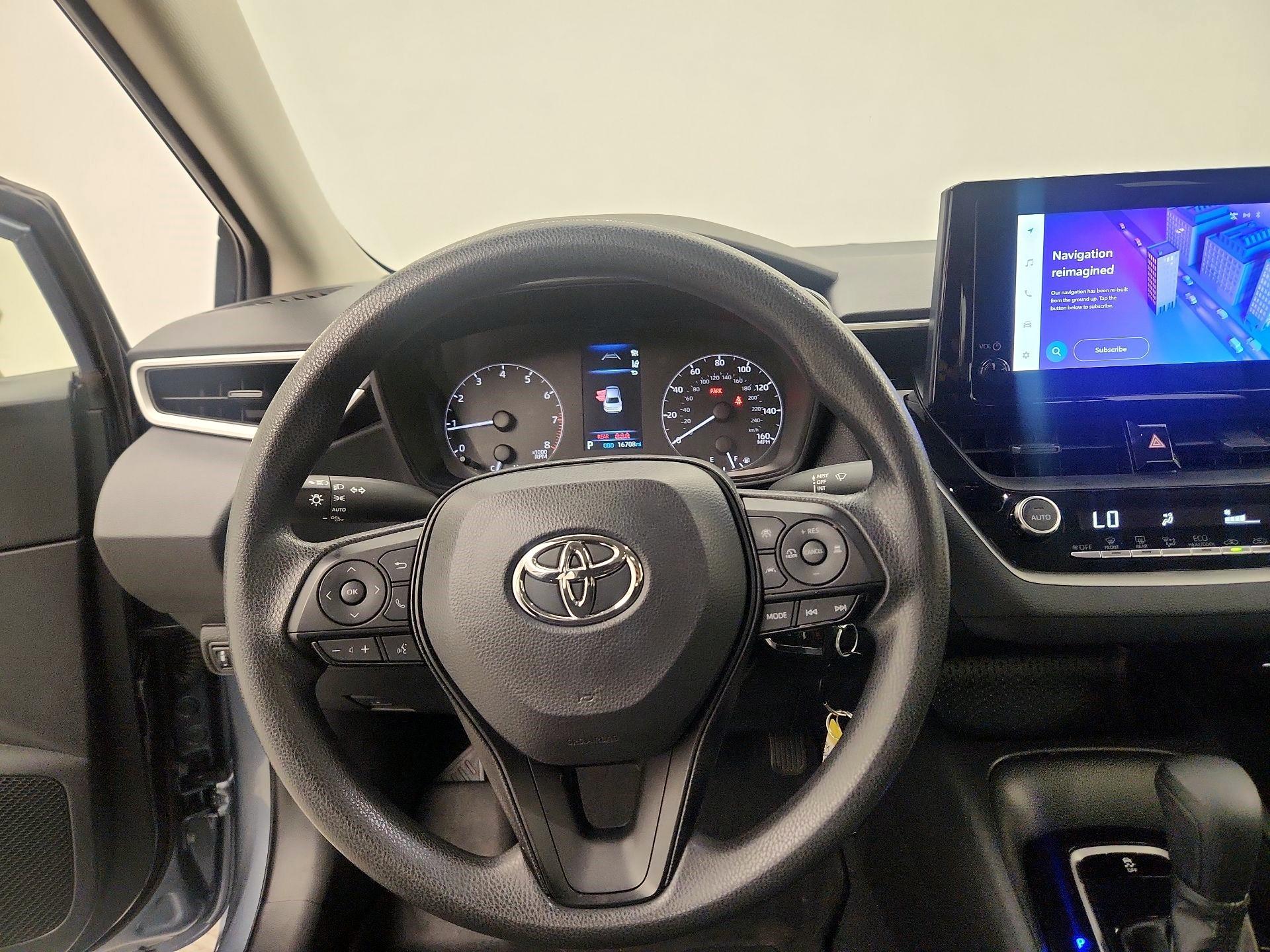 Thumbnail: 2023 Toyota Corolla - 10