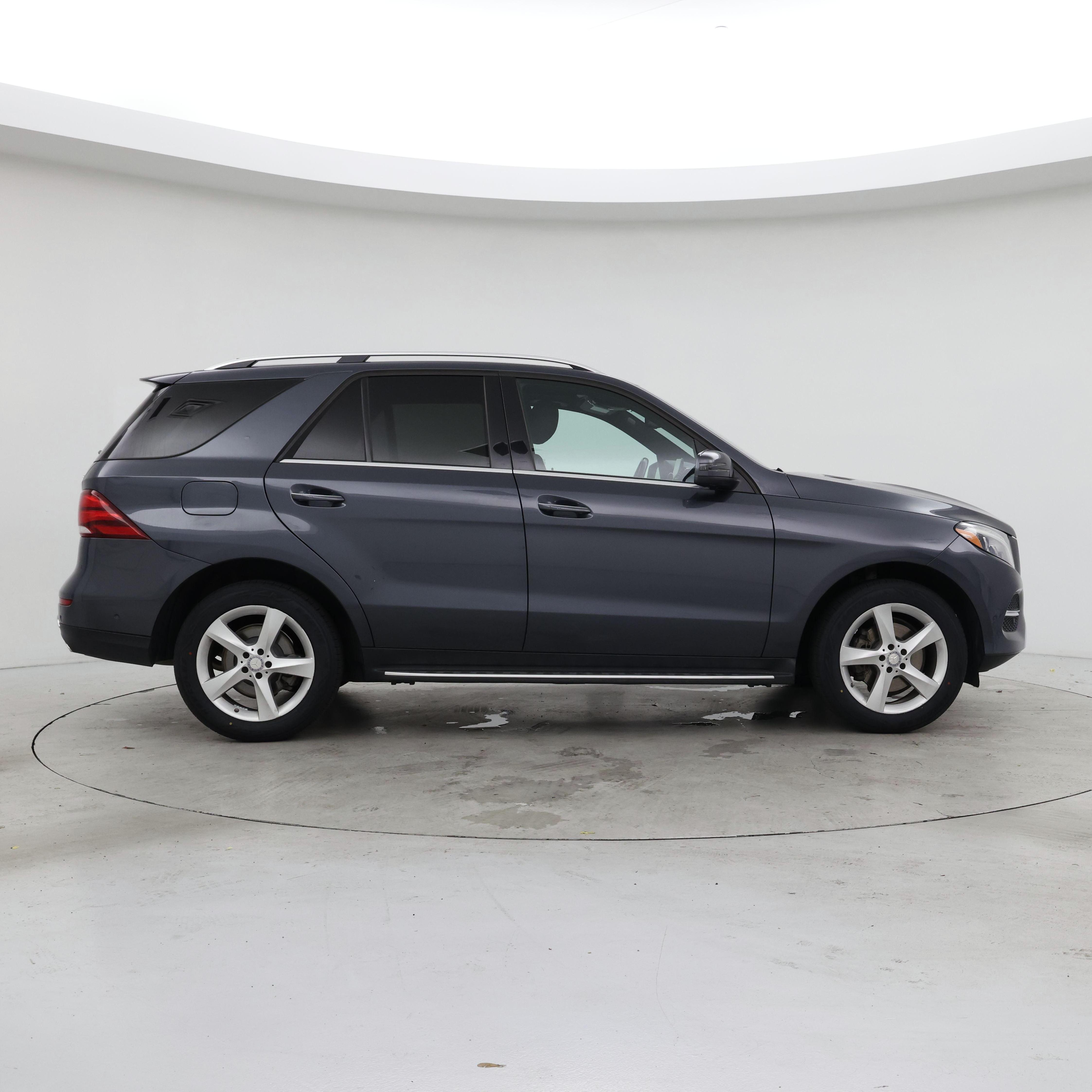 Thumbnail: 2016 Mercedes-Benz GLE - 7