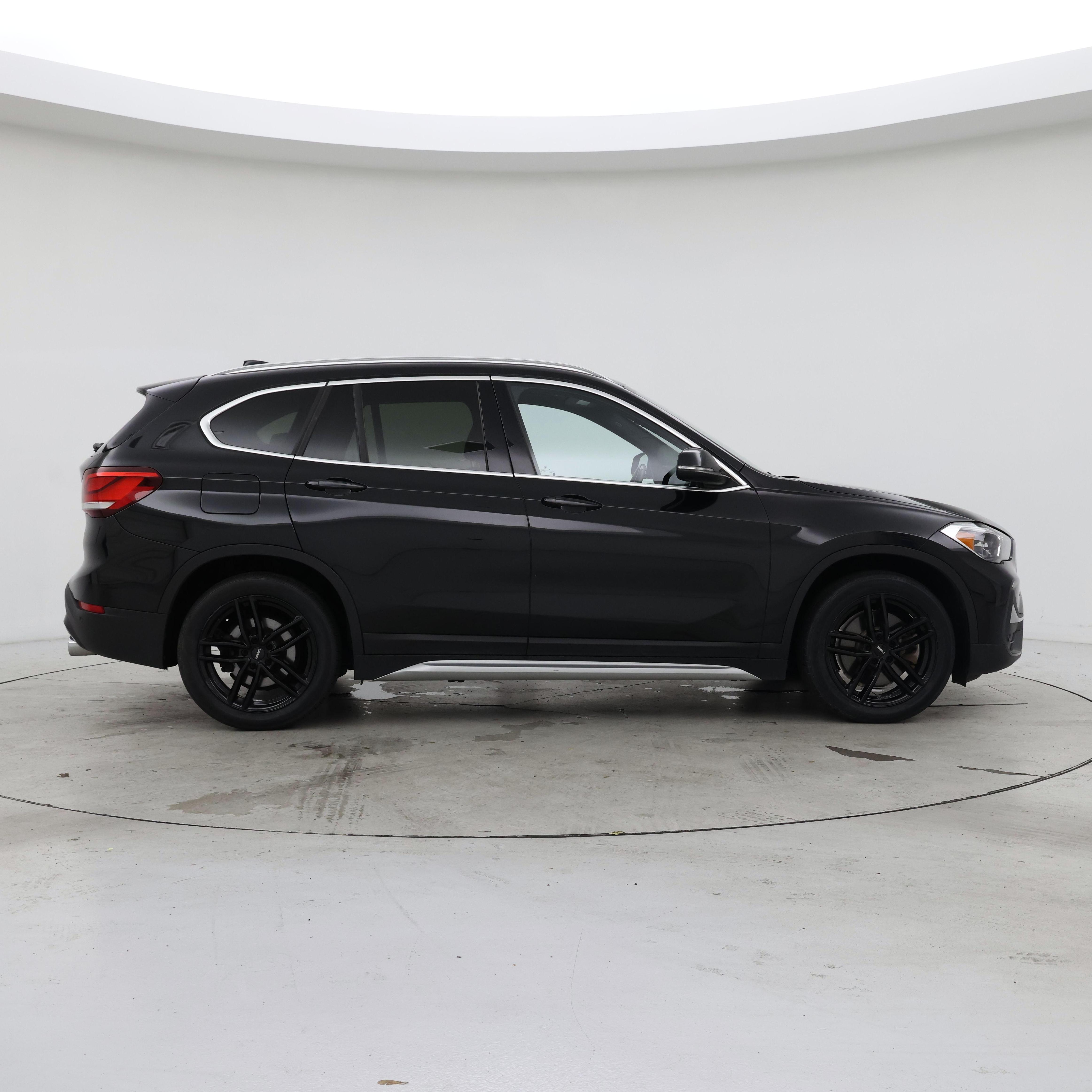 Thumbnail: 2021 BMW X1 - 7