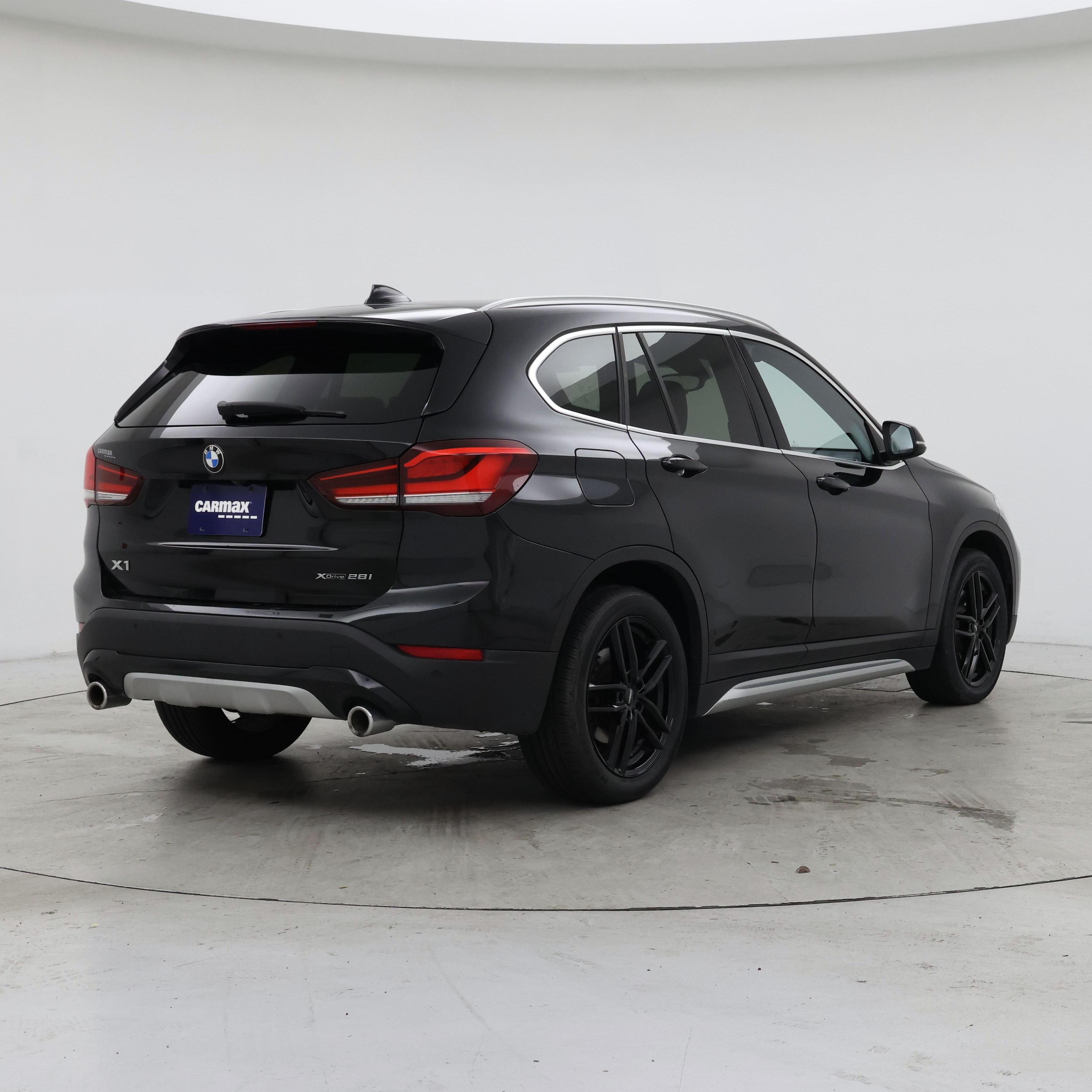 Thumbnail: 2021 BMW X1 - 8