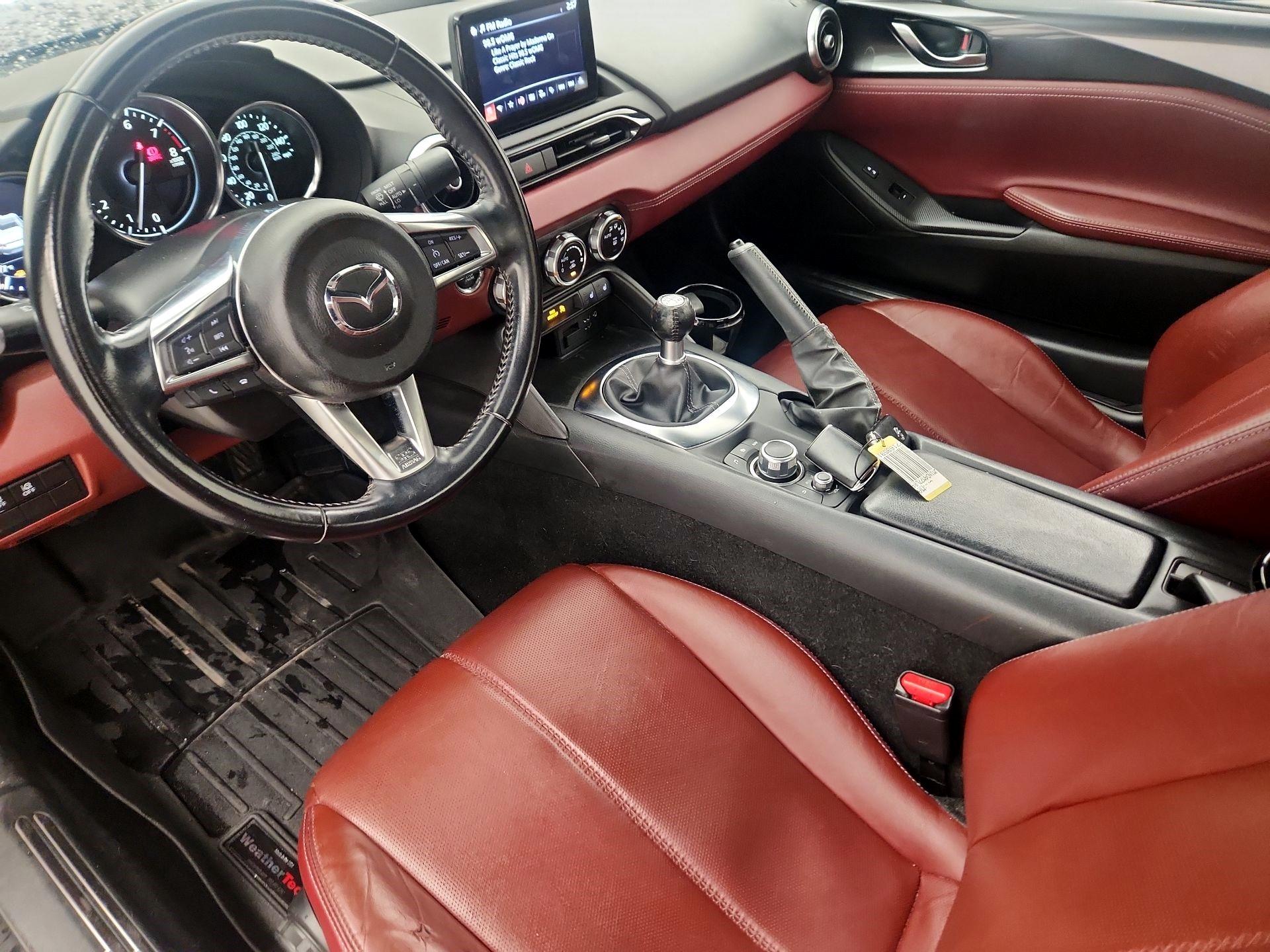 Thumbnail: 2020 Mazda MX-5 Miata - 11