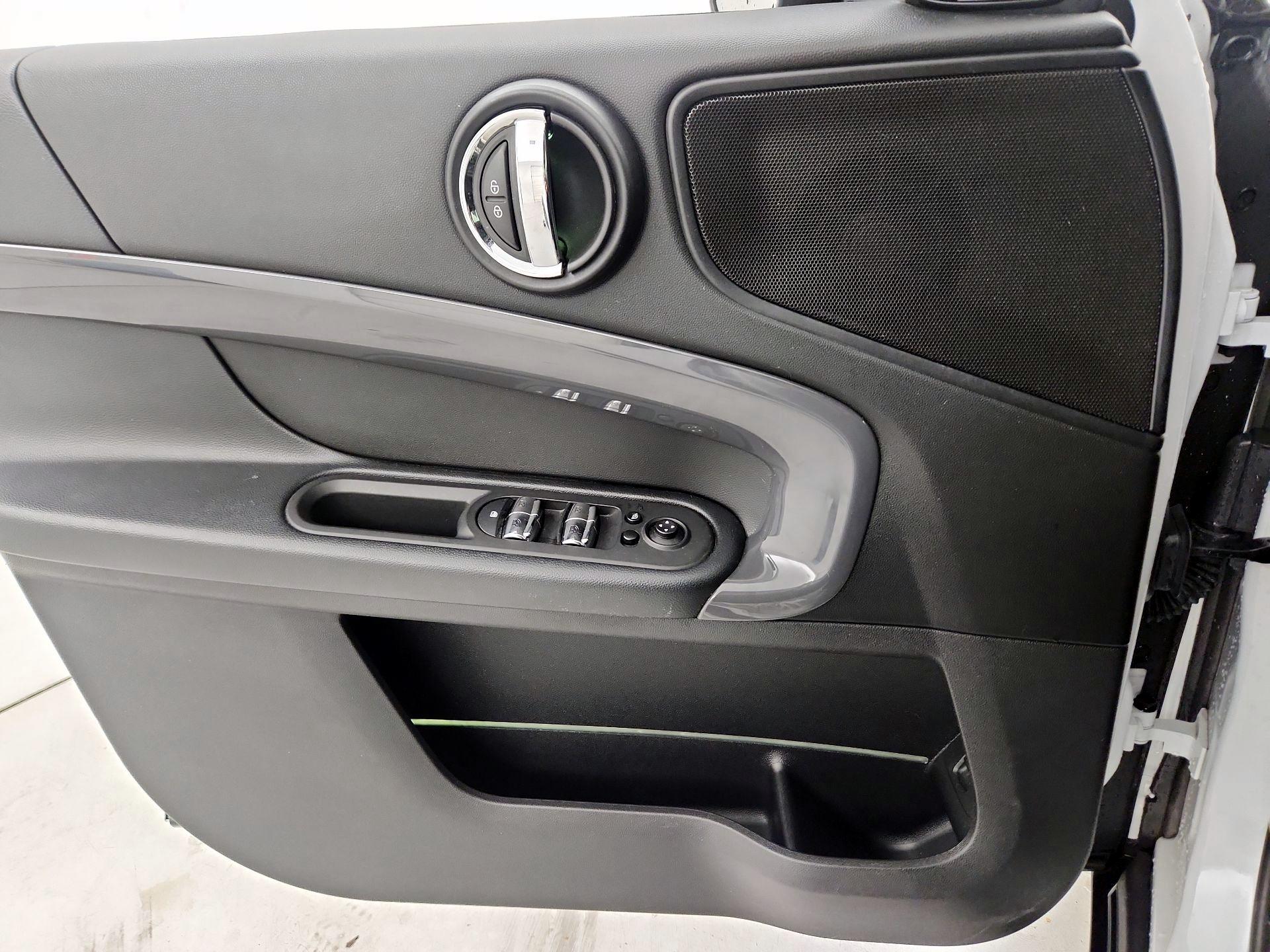 Thumbnail: 2019 MINI Cooper Countryman - 12
