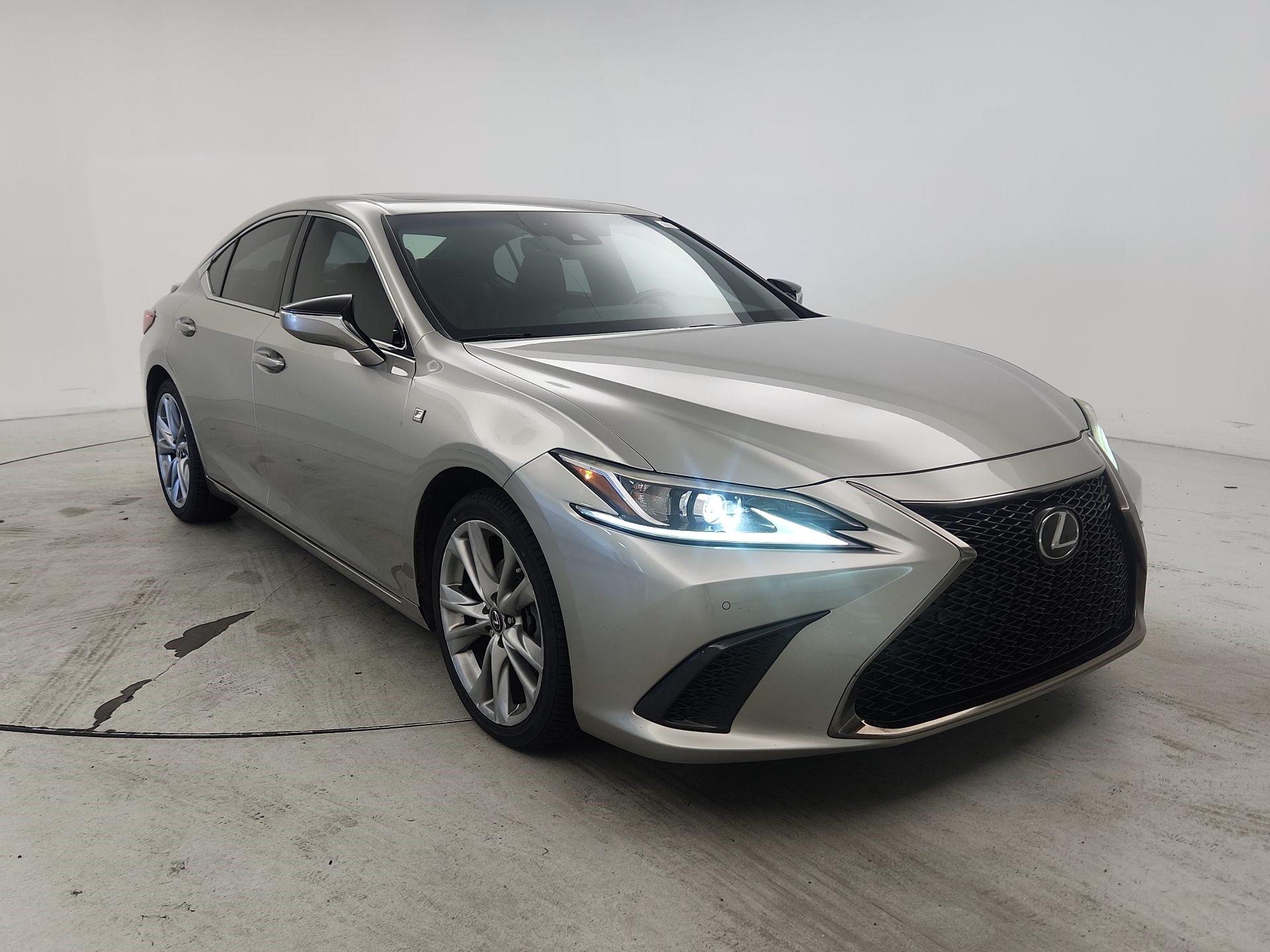 Thumbnail: 2020 Lexus ES - 1