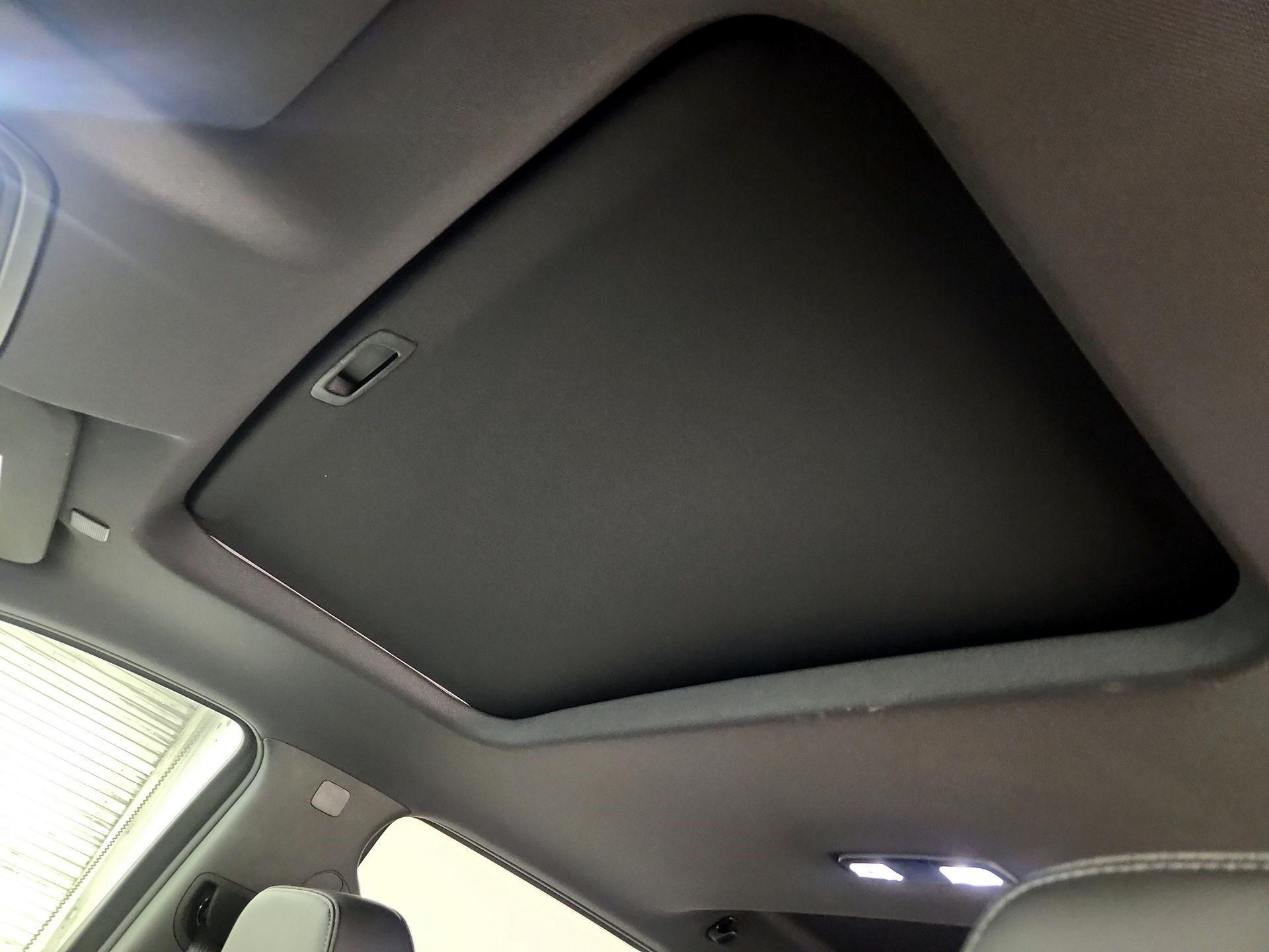 Thumbnail: 2019 Chevrolet Silverado 1500 - 19