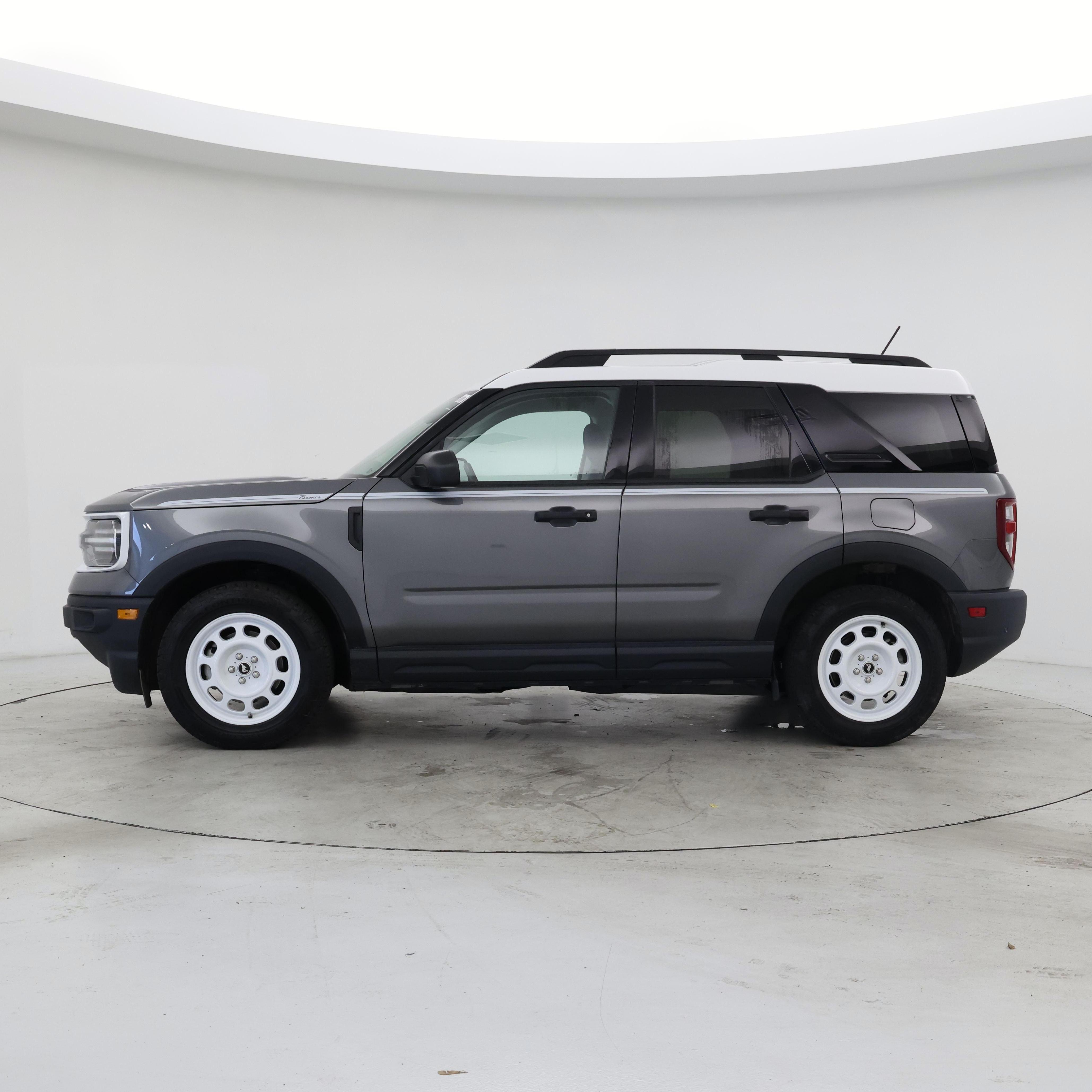 Thumbnail: 2023 Ford Bronco Sport - 3