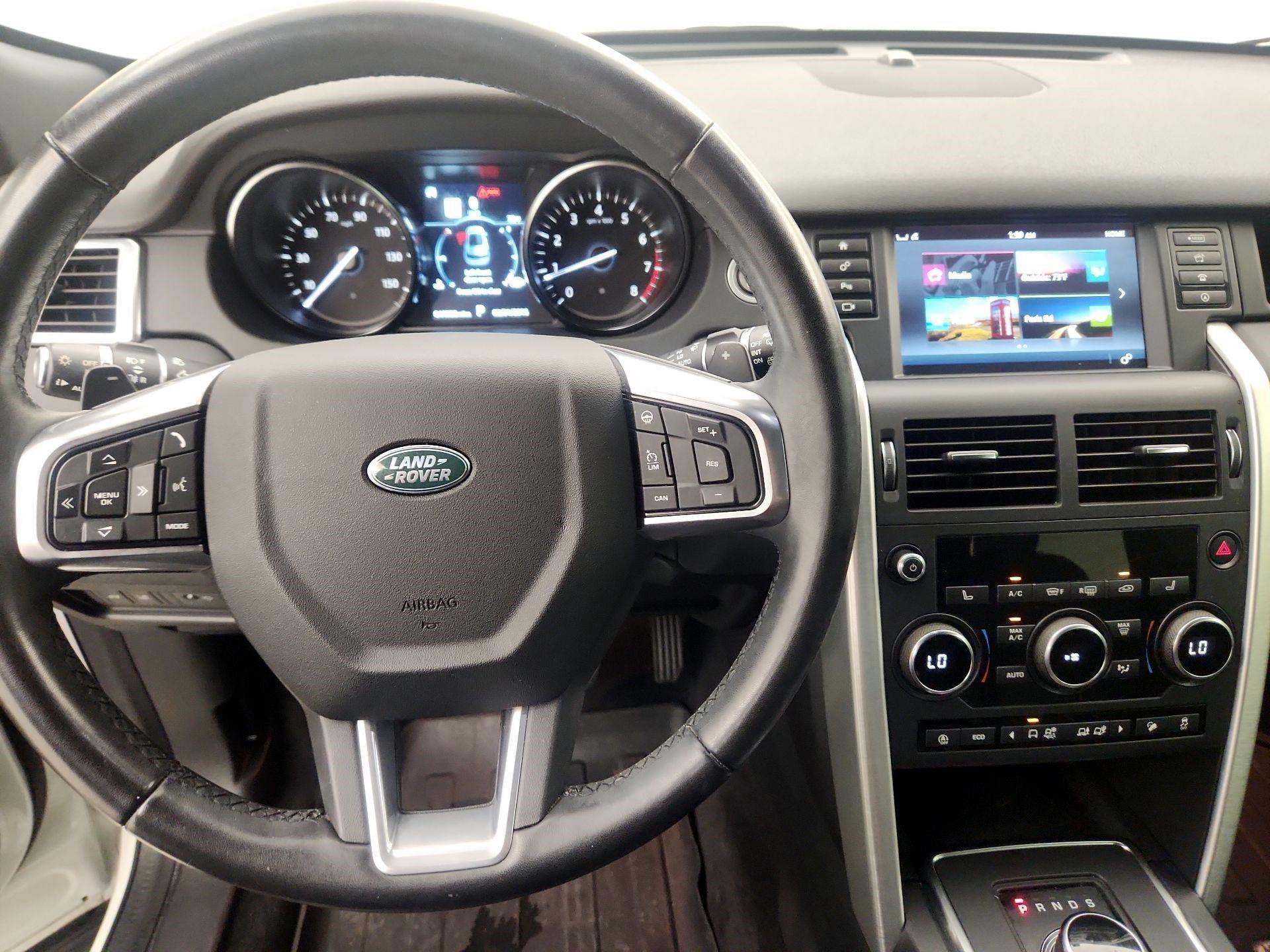 Thumbnail: 2019 Land Rover Discovery Sport - 9