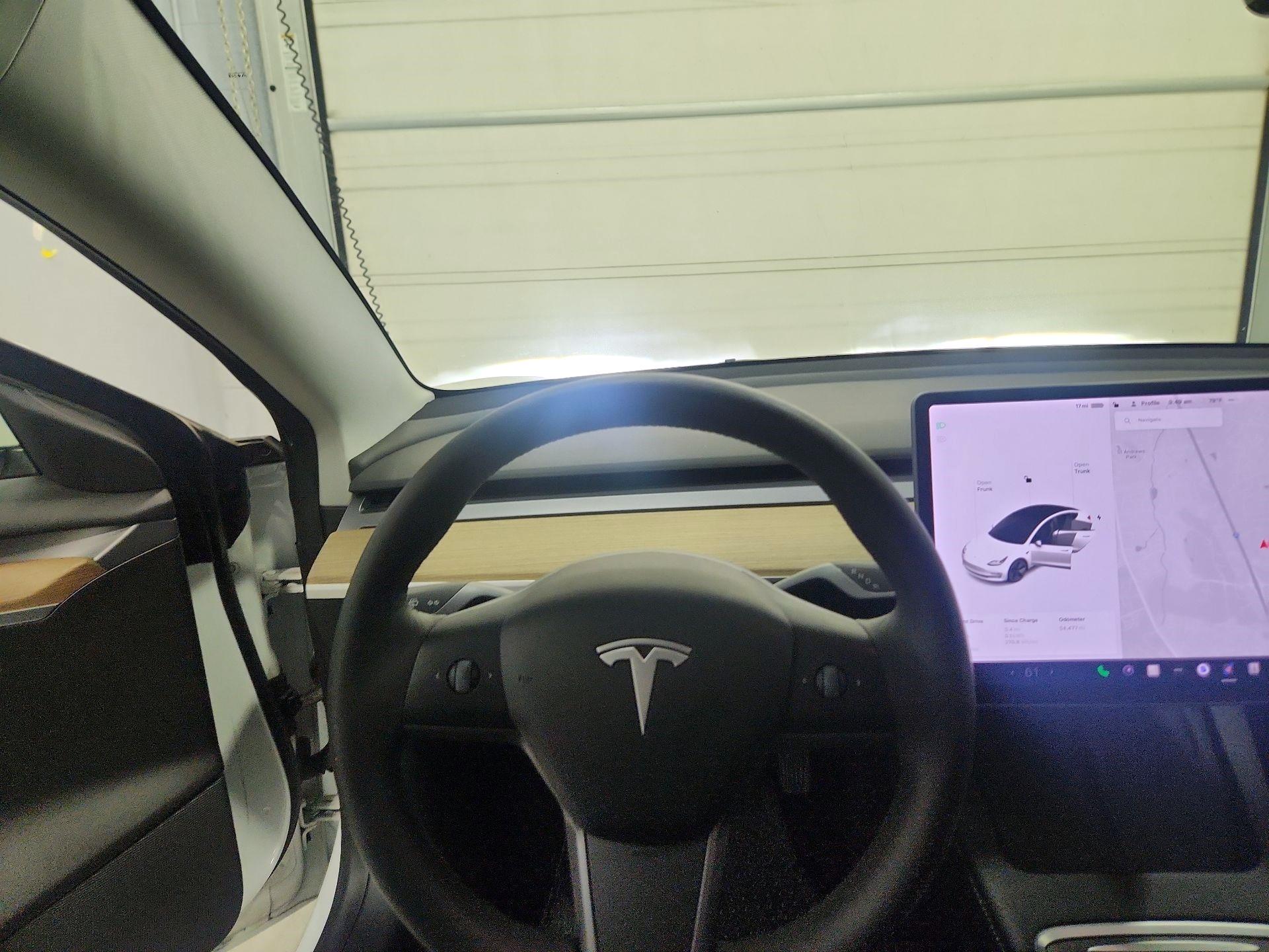 Thumbnail: 2021 Tesla Model 3 - 10