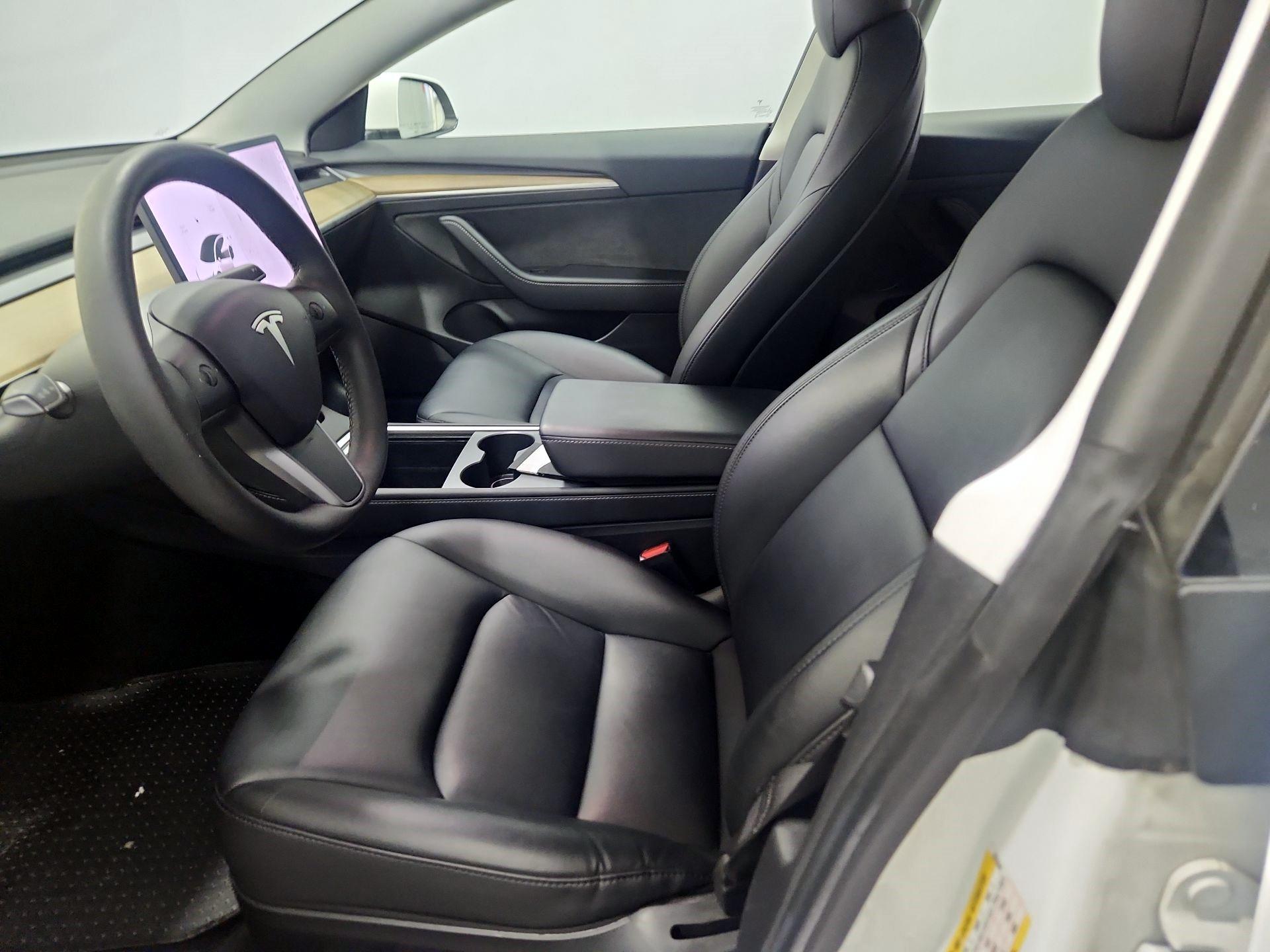 Thumbnail: 2021 Tesla Model 3 - 11