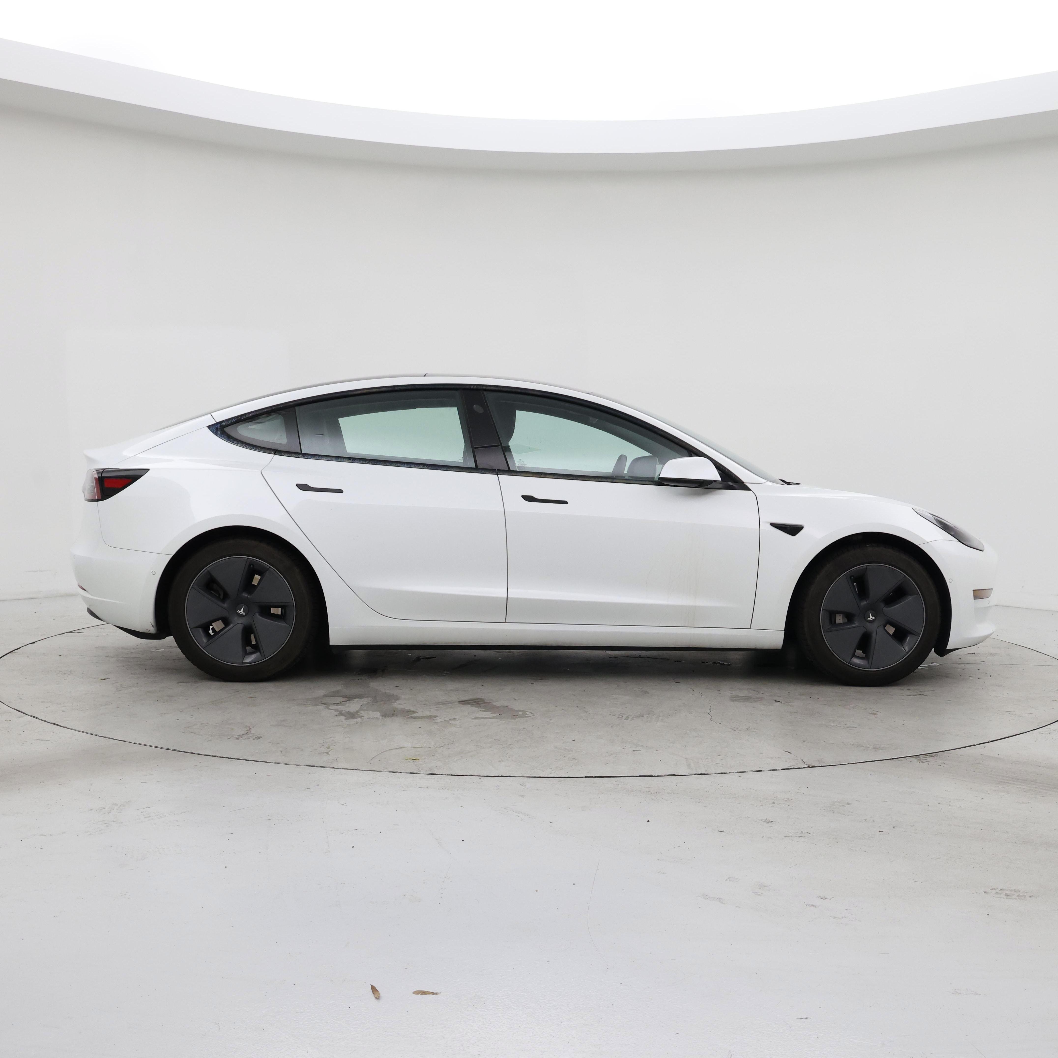 Thumbnail: 2021 Tesla Model 3 - 7