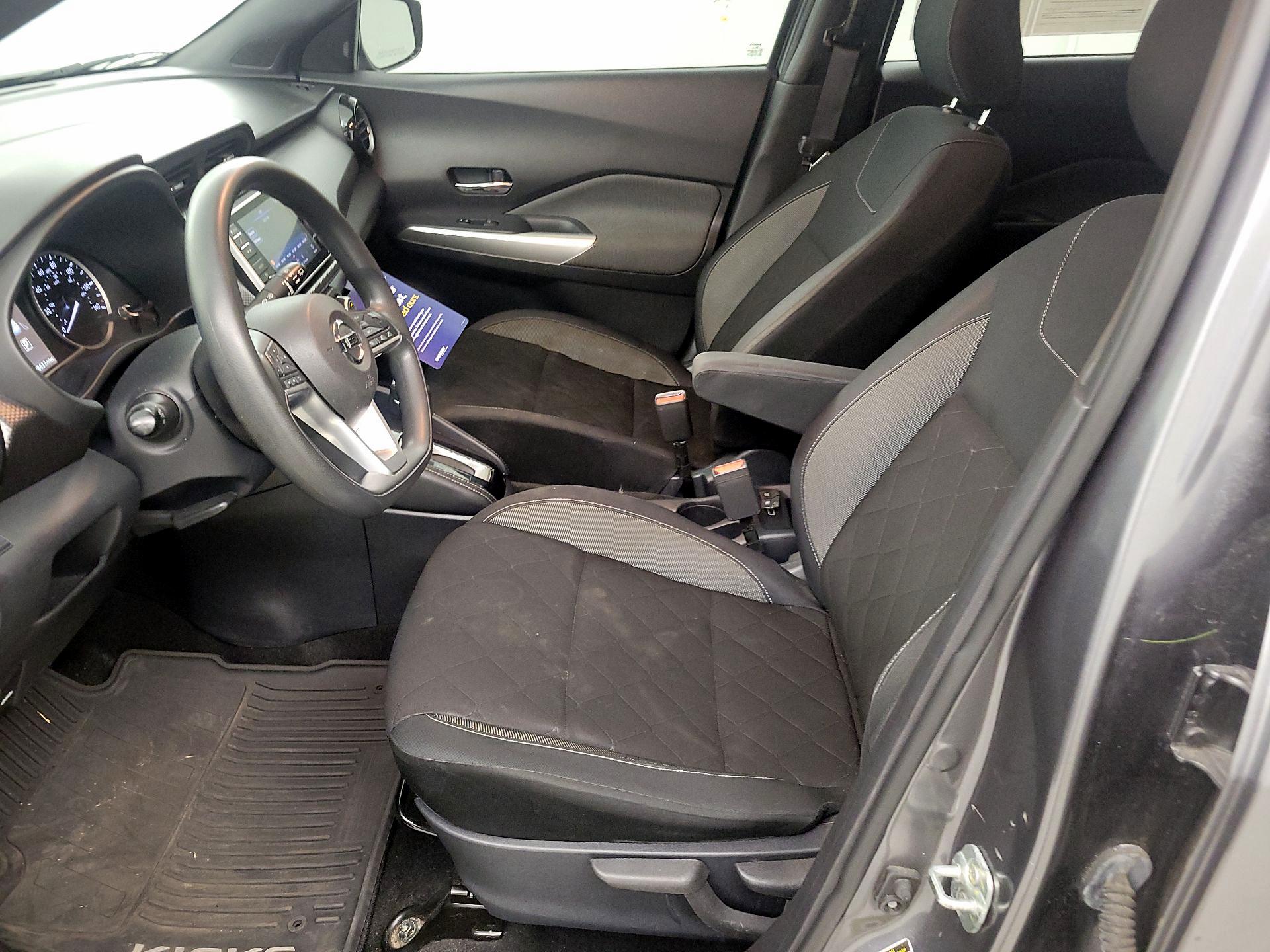 Thumbnail: 2019 Nissan Kicks - 11