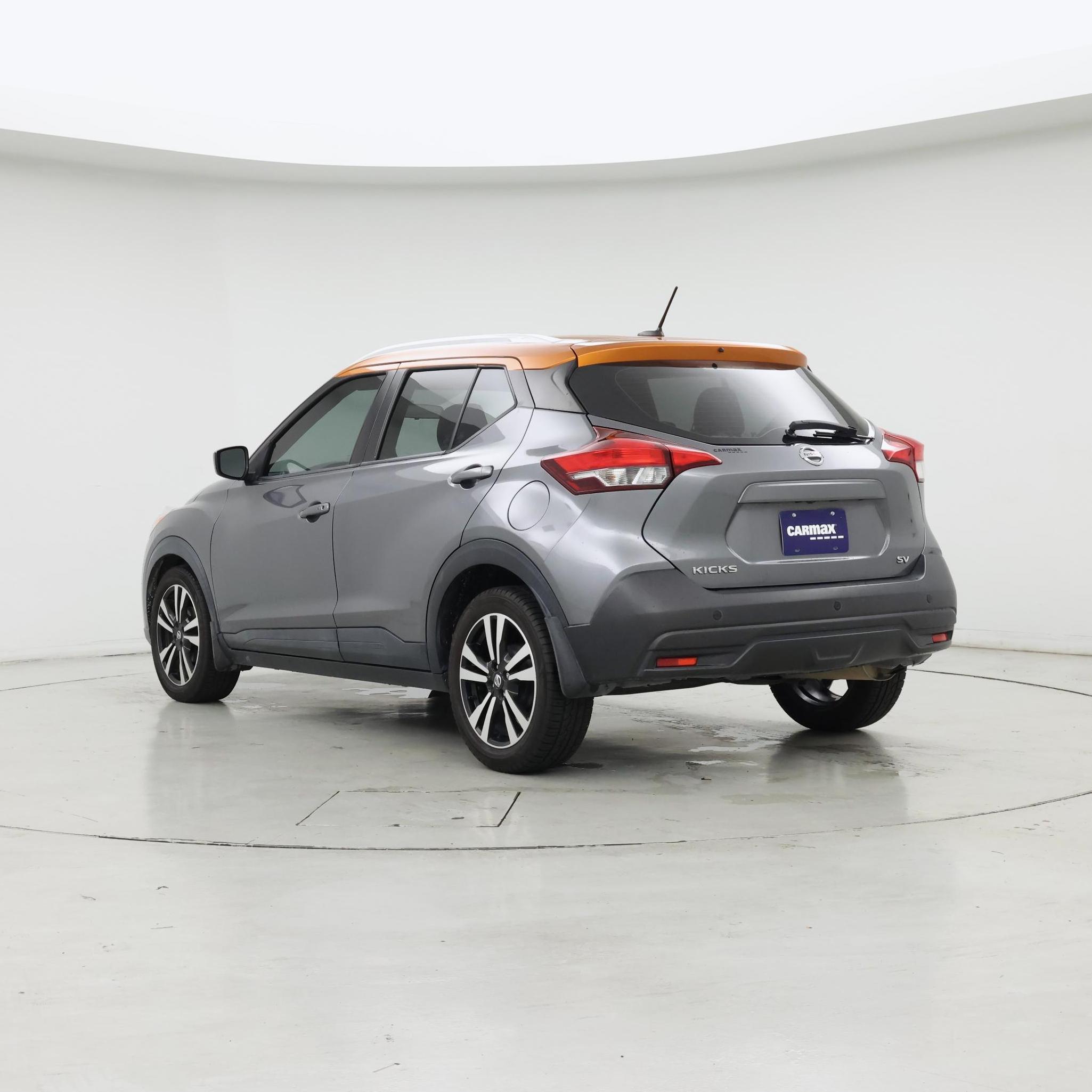 Thumbnail: 2019 Nissan Kicks - 2
