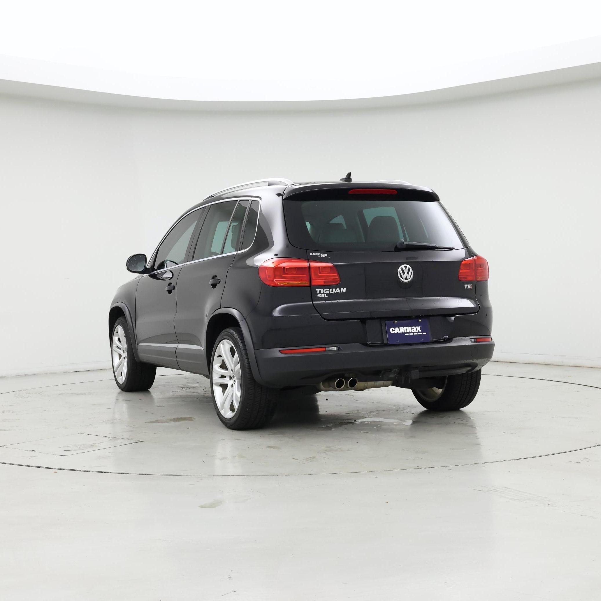 Thumbnail: 2016 Volkswagen Tiguan - 2