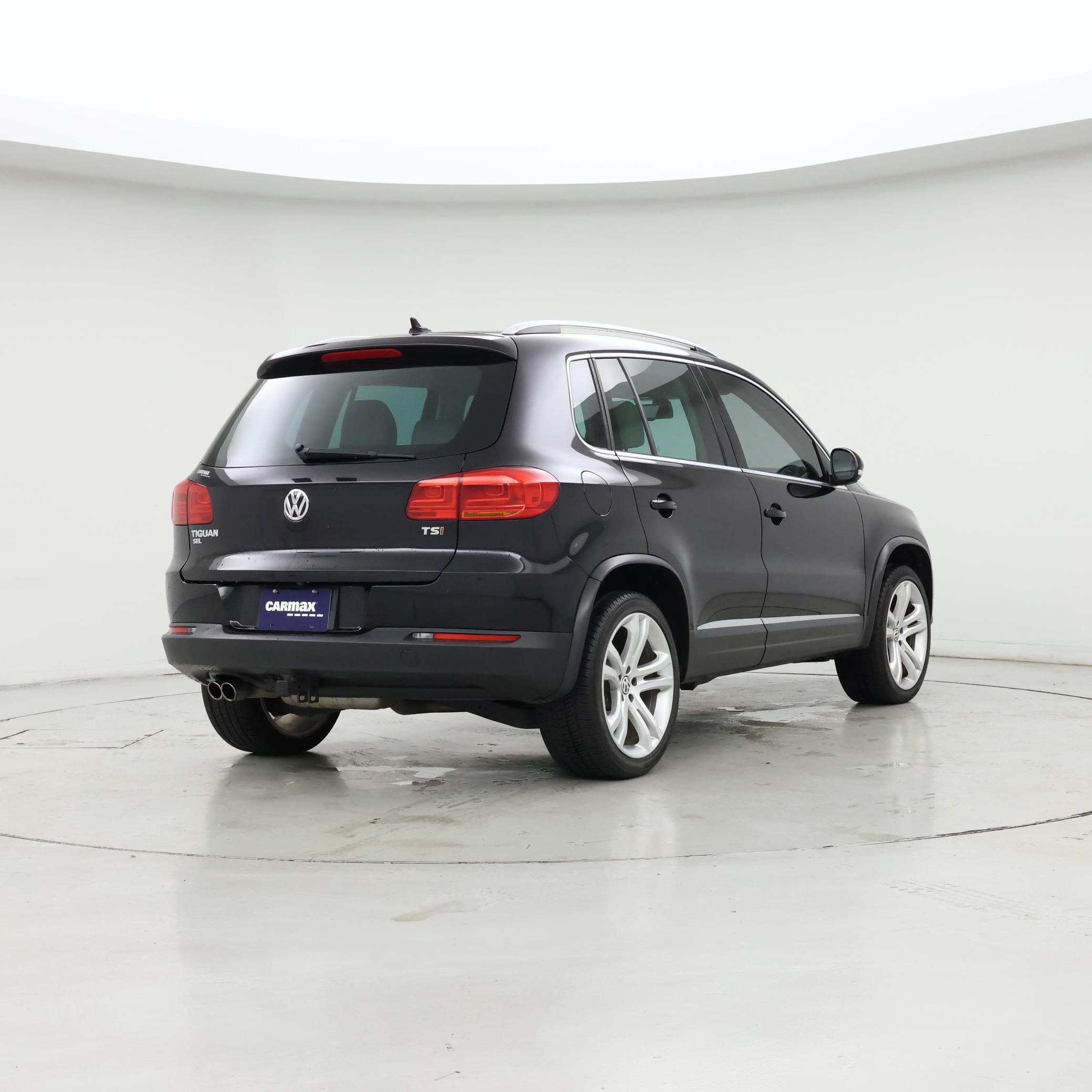 Thumbnail: 2016 Volkswagen Tiguan - 8