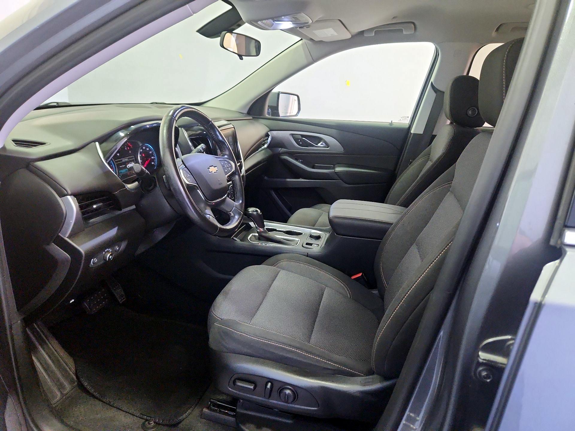 Thumbnail: 2019 Chevrolet Traverse - 11