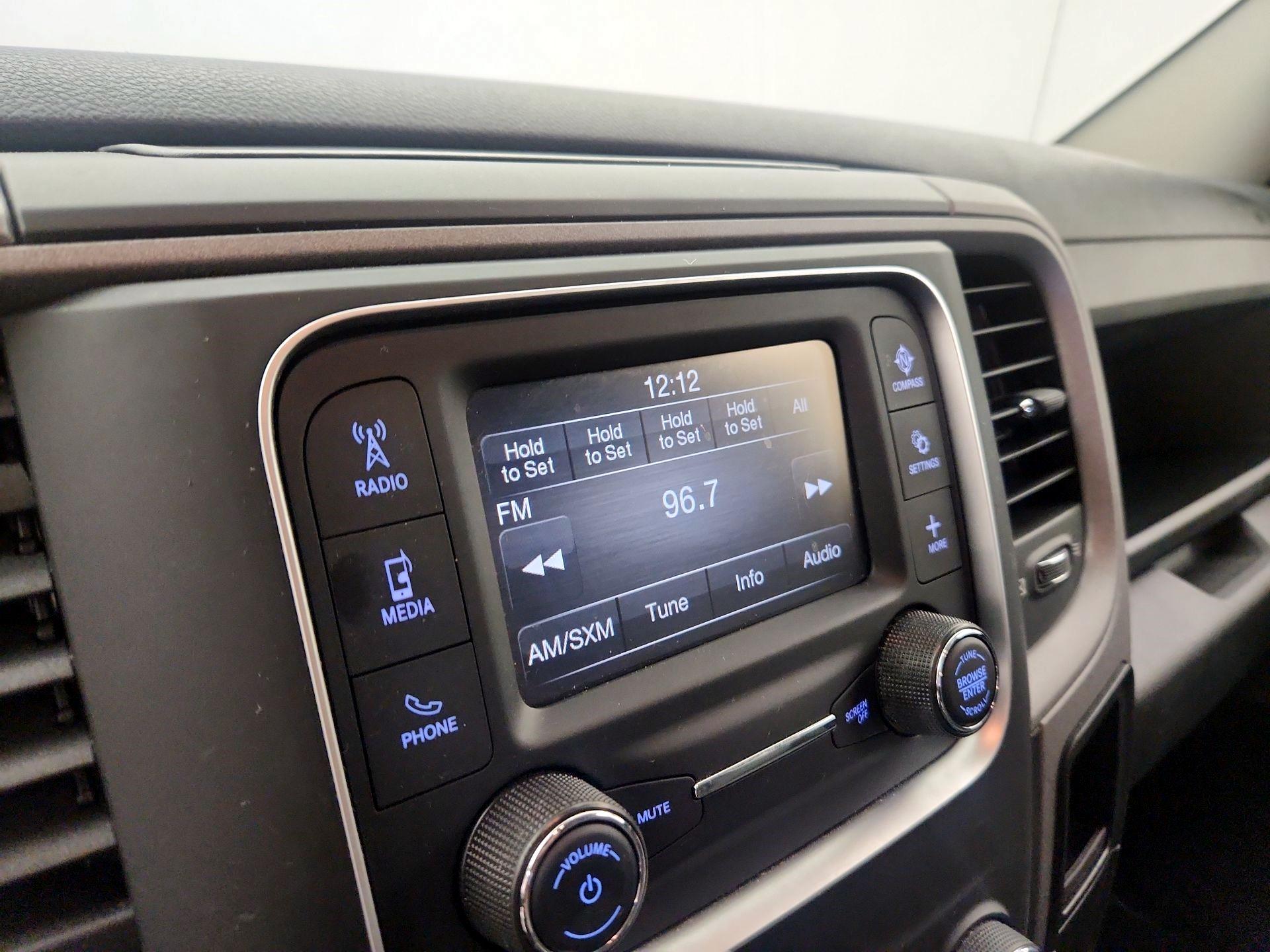 Thumbnail: 2021 RAM 1500 Classic - 15