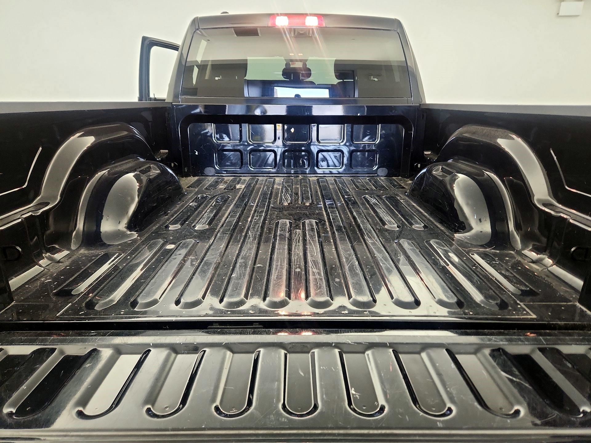 Thumbnail: 2021 RAM 1500 Classic - 20