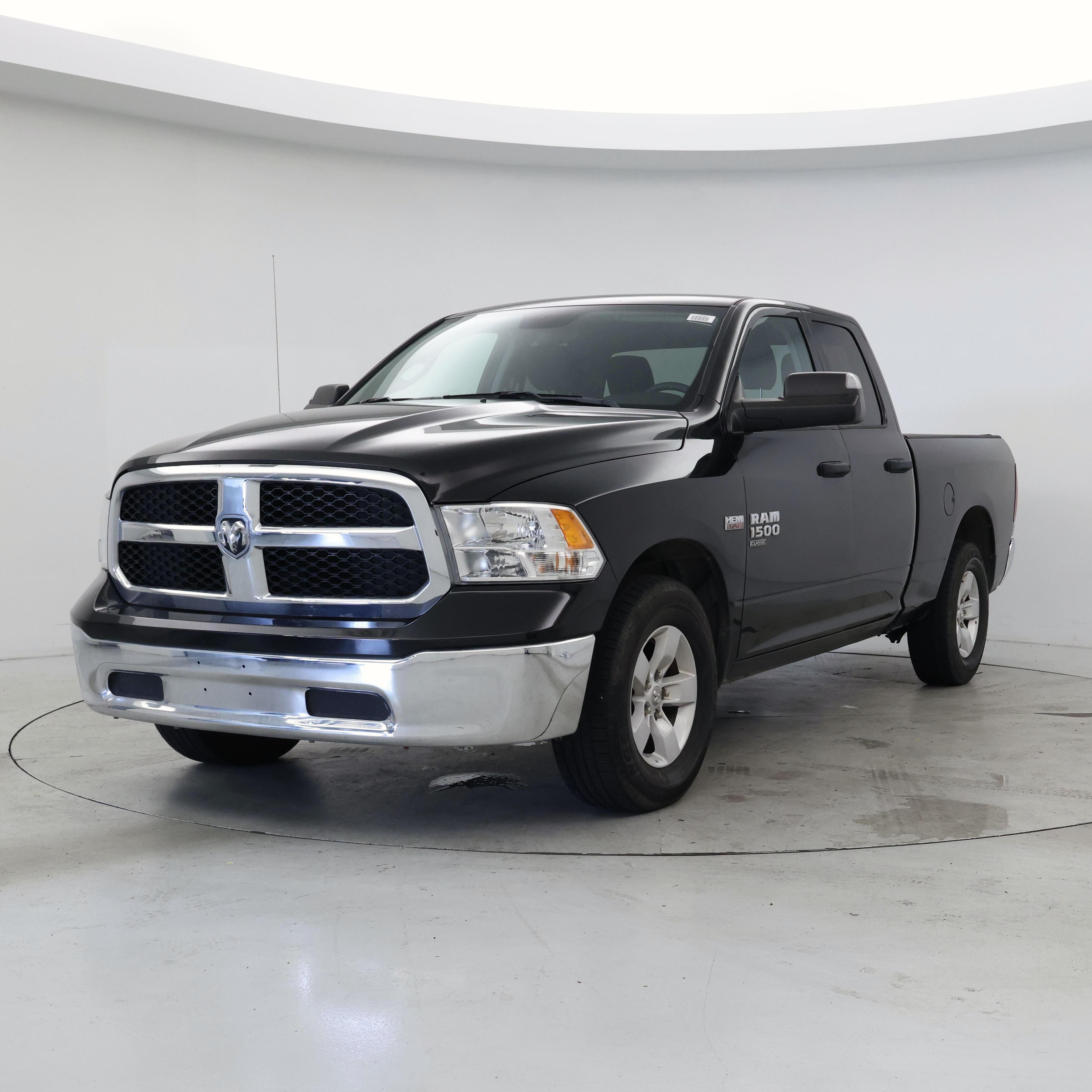 Thumbnail: 2021 RAM 1500 Classic - 4