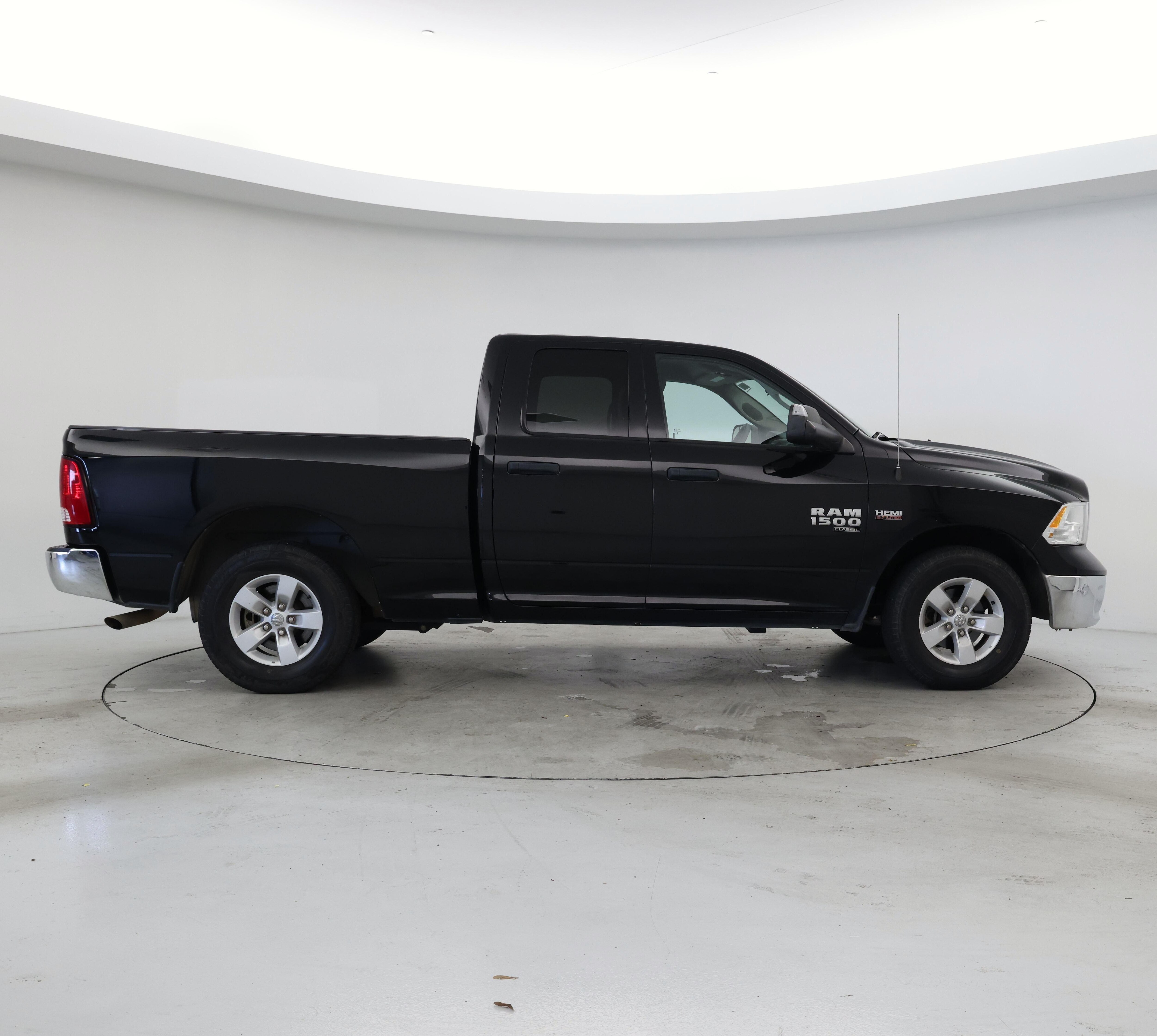 Thumbnail: 2021 RAM 1500 Classic - 7