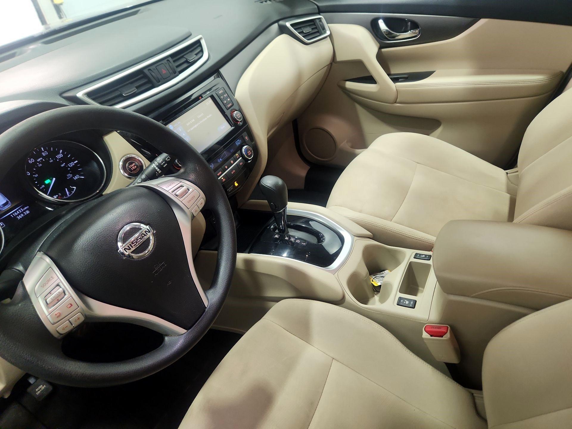 Thumbnail: 2016 Nissan Rogue - 11