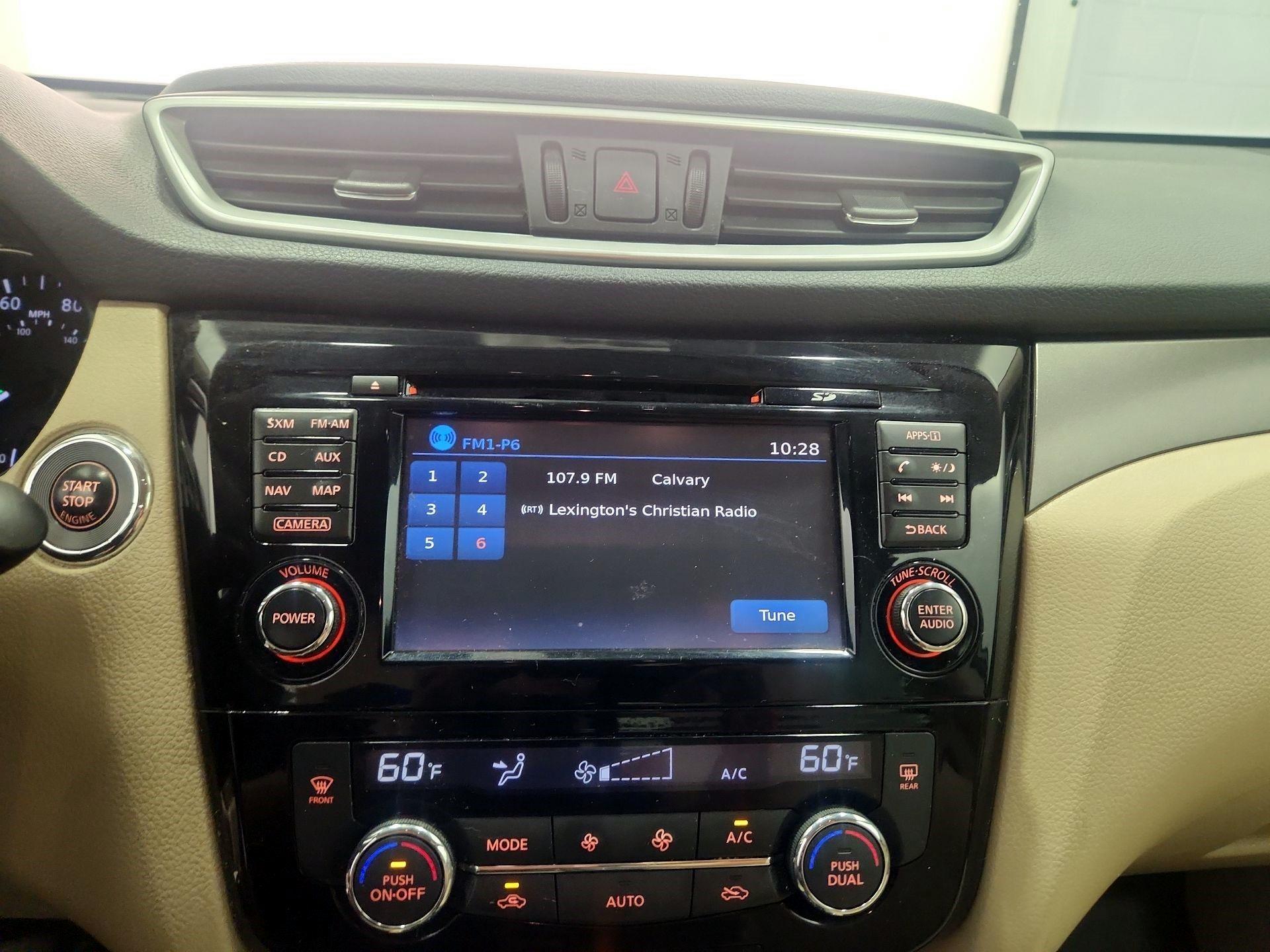 Thumbnail: 2016 Nissan Rogue - 15