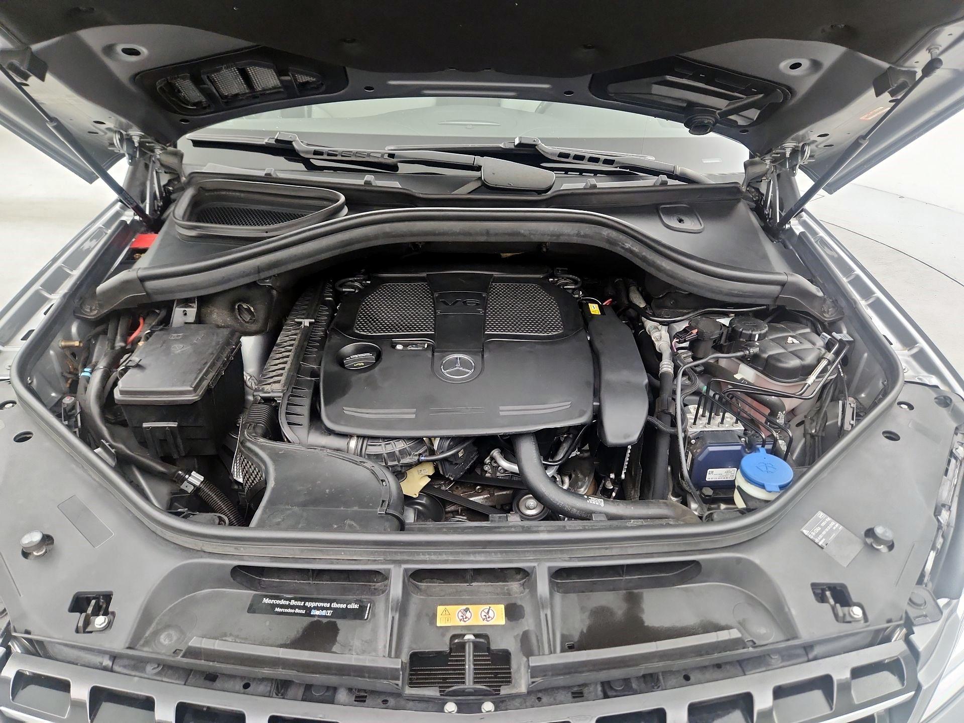Thumbnail: 2015 Mercedes-Benz M-Class - 19