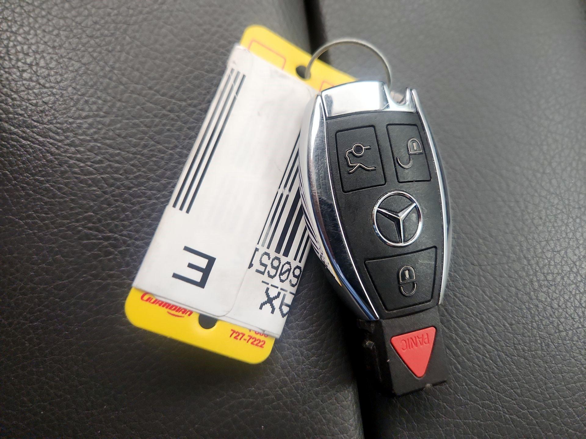 Thumbnail: 2015 Mercedes-Benz M-Class - 20