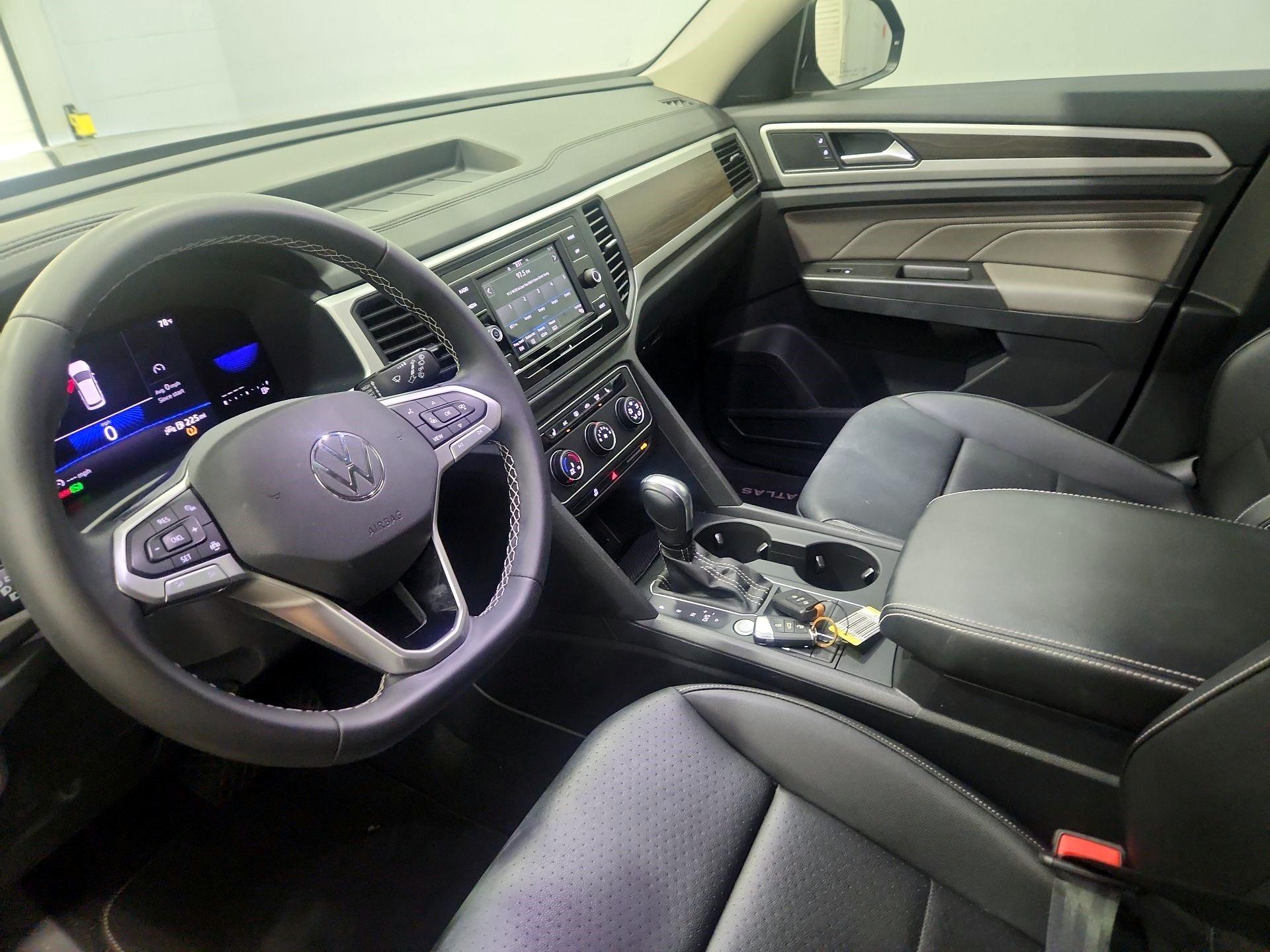 Thumbnail: 2023 Volkswagen Atlas - 11