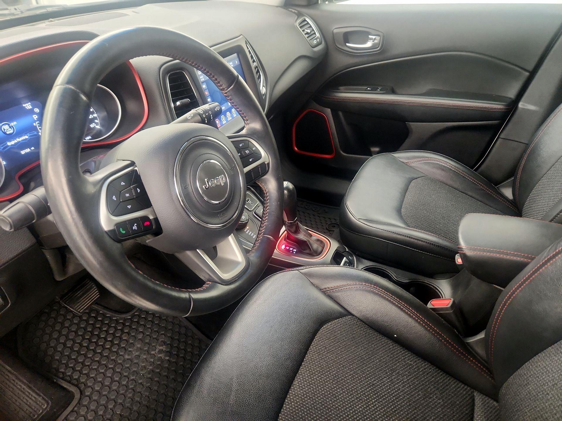 Thumbnail: 2018 Jeep Compass - 9