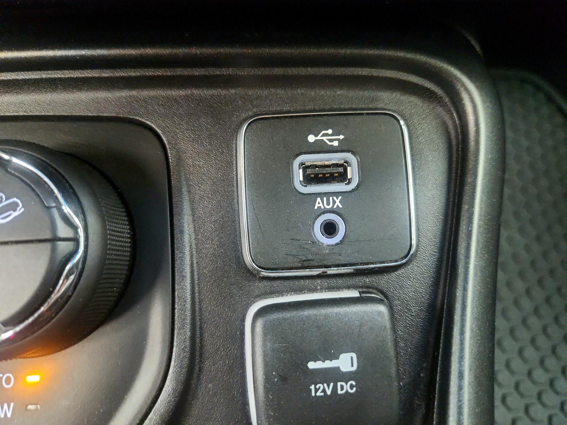 Thumbnail: 2018 Jeep Compass - 16