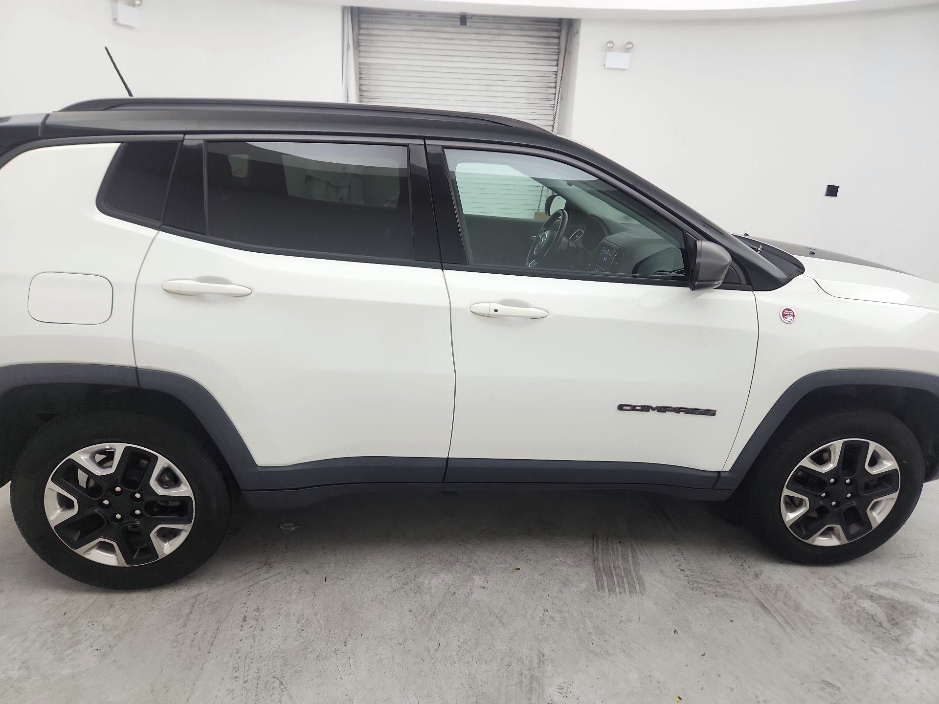 Thumbnail: 2018 Jeep Compass - 4