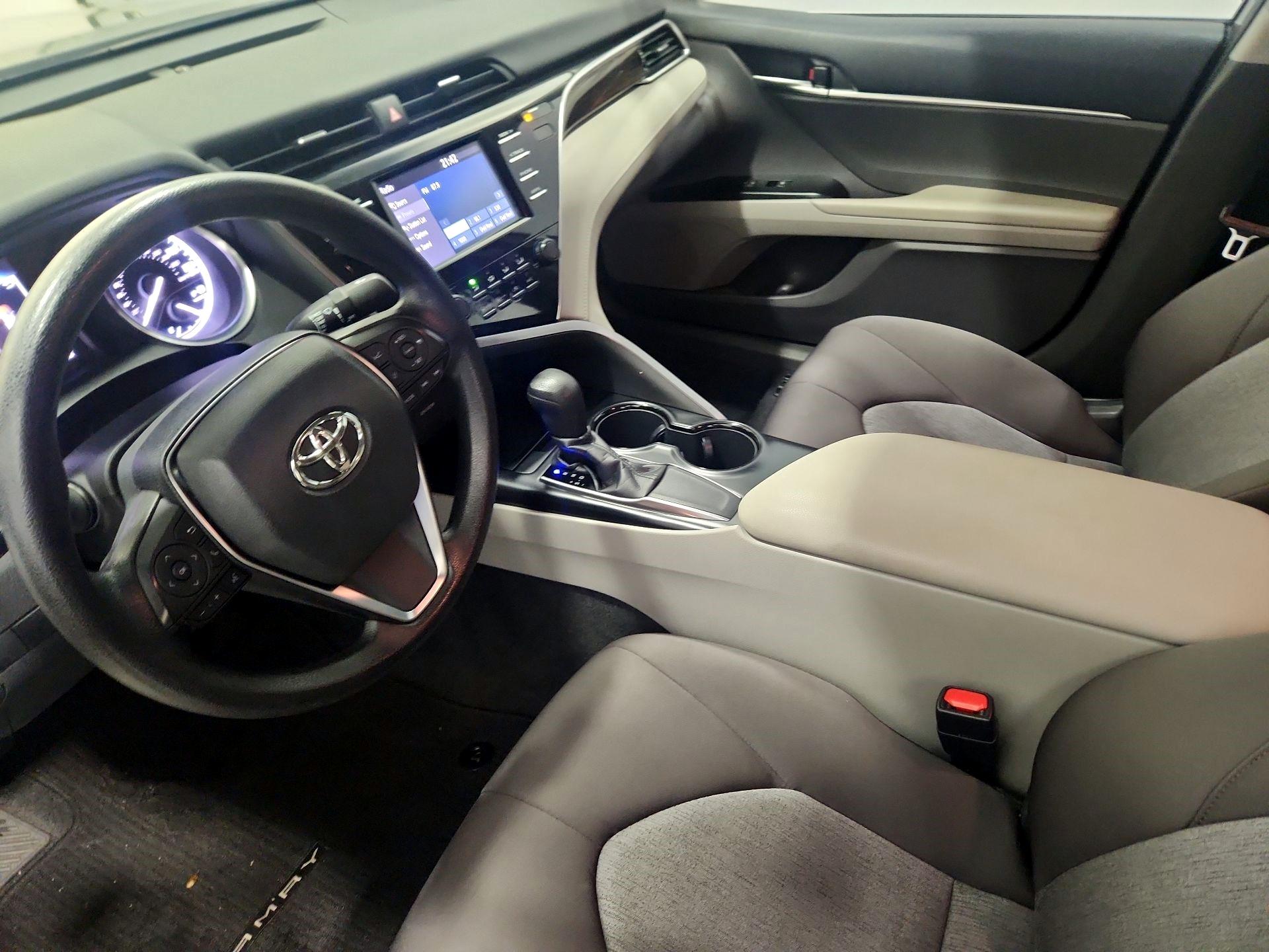 Thumbnail: 2018 Toyota Camry - 11