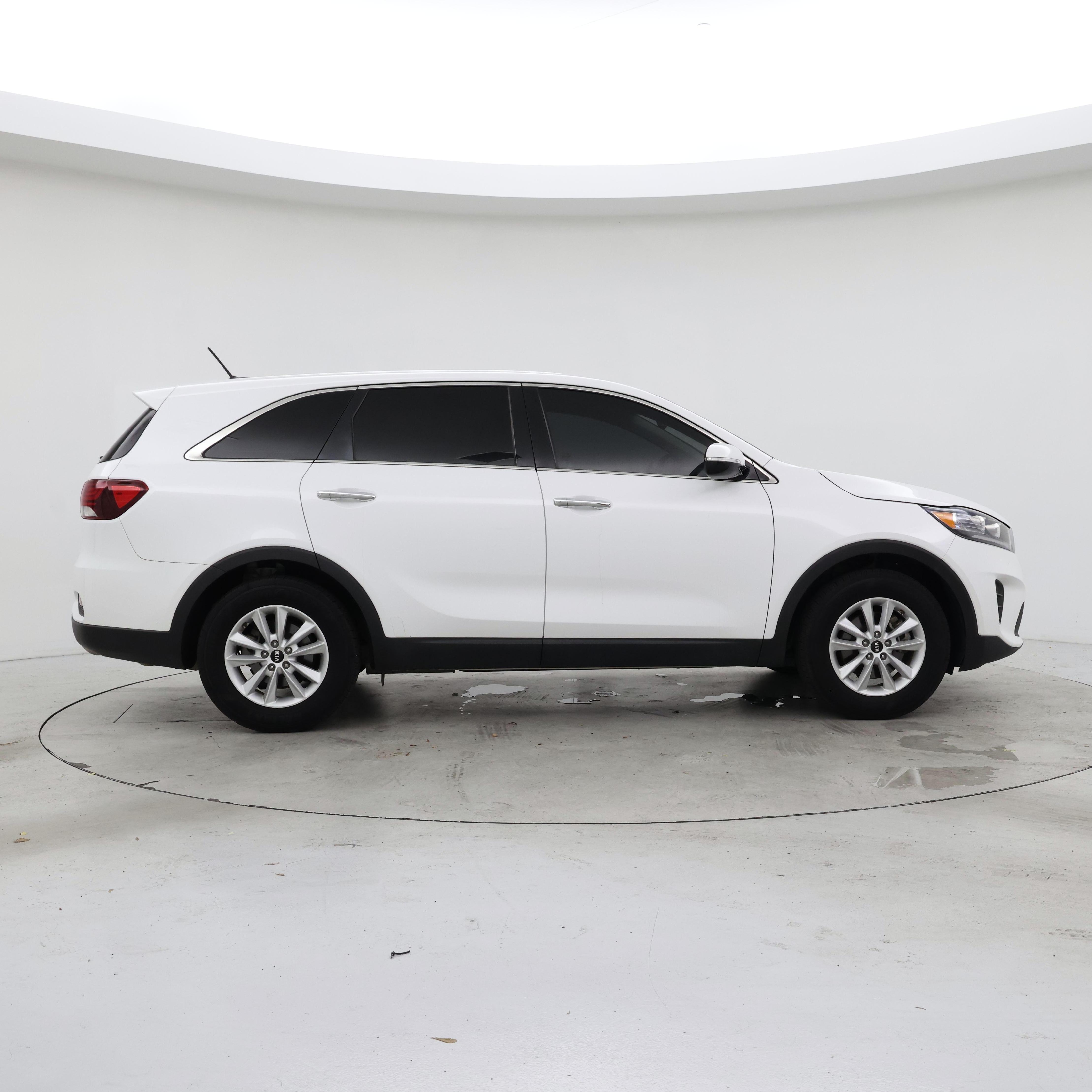 Thumbnail: 2020 Kia Sorento - 7