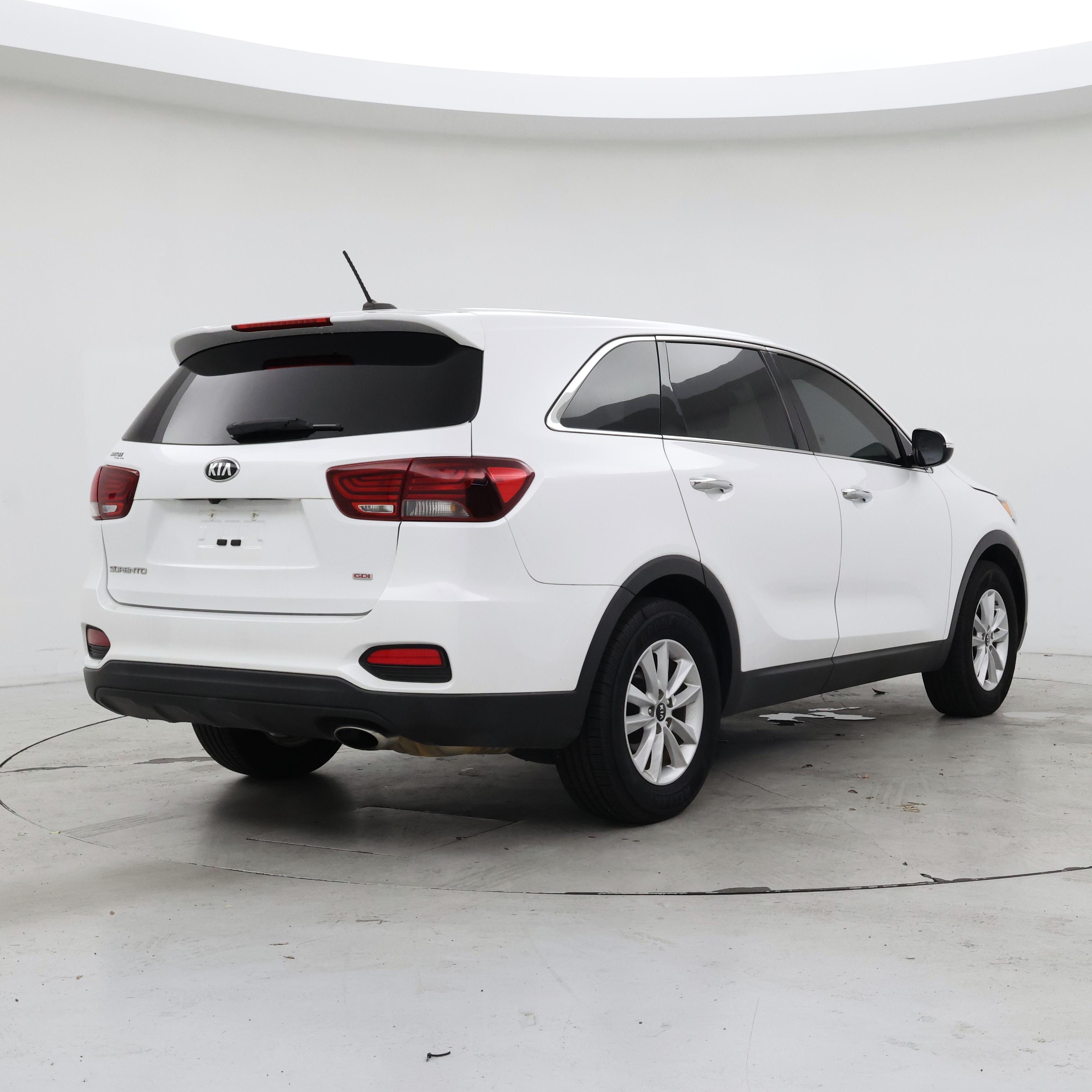 Thumbnail: 2020 Kia Sorento - 8