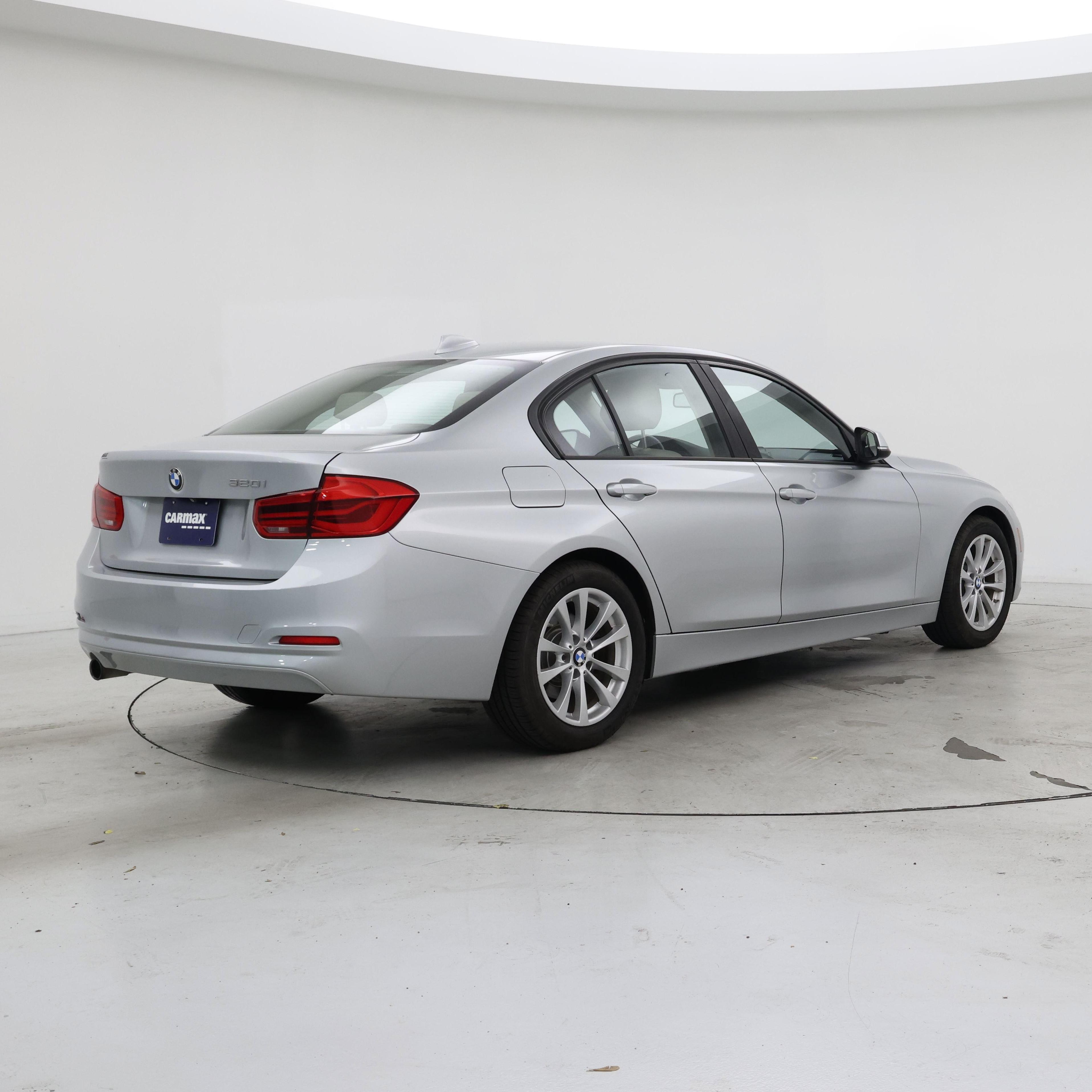 Thumbnail: 2018 BMW 3 Series - 8