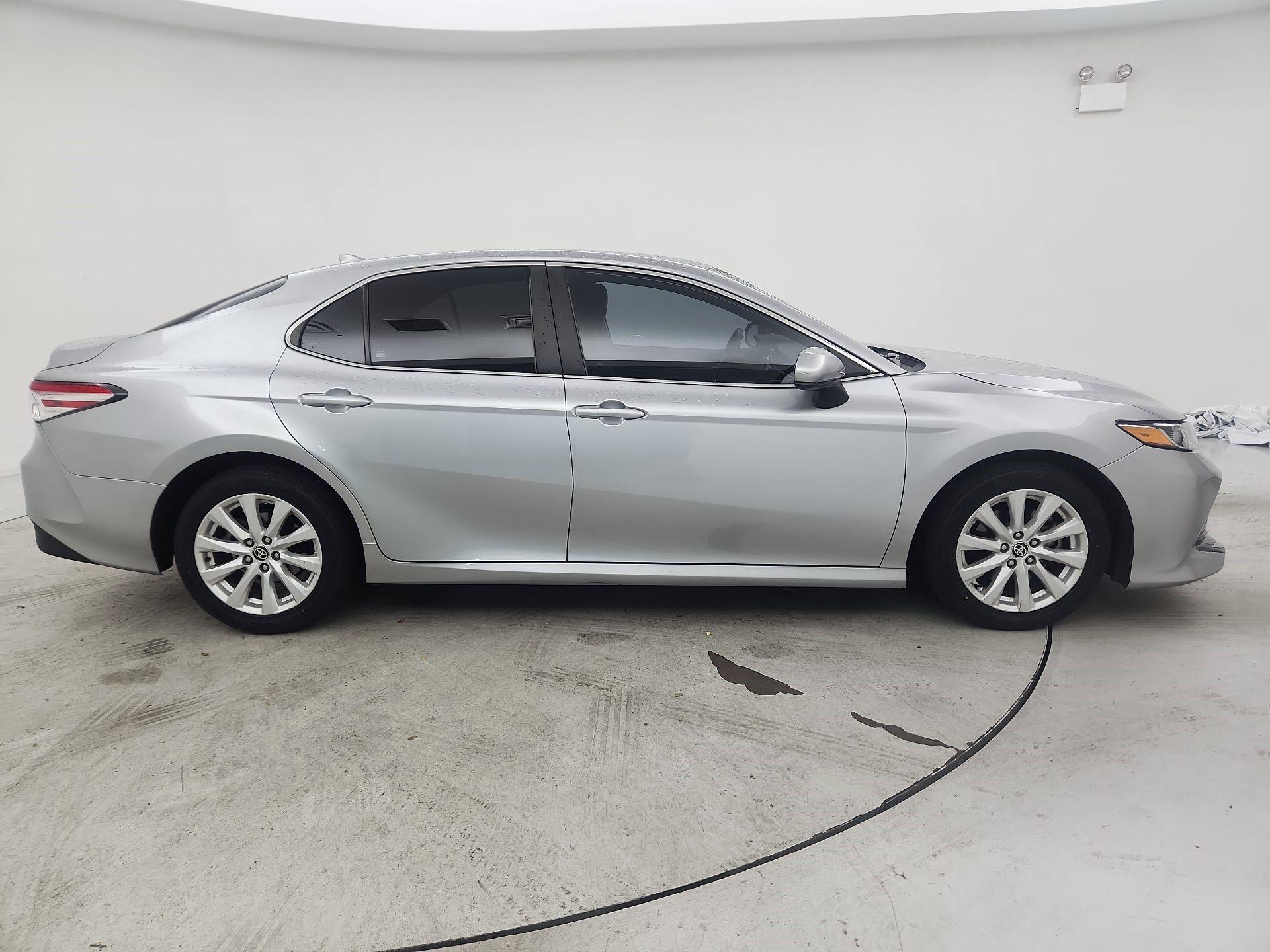 Thumbnail: 2020 Toyota Camry - 4